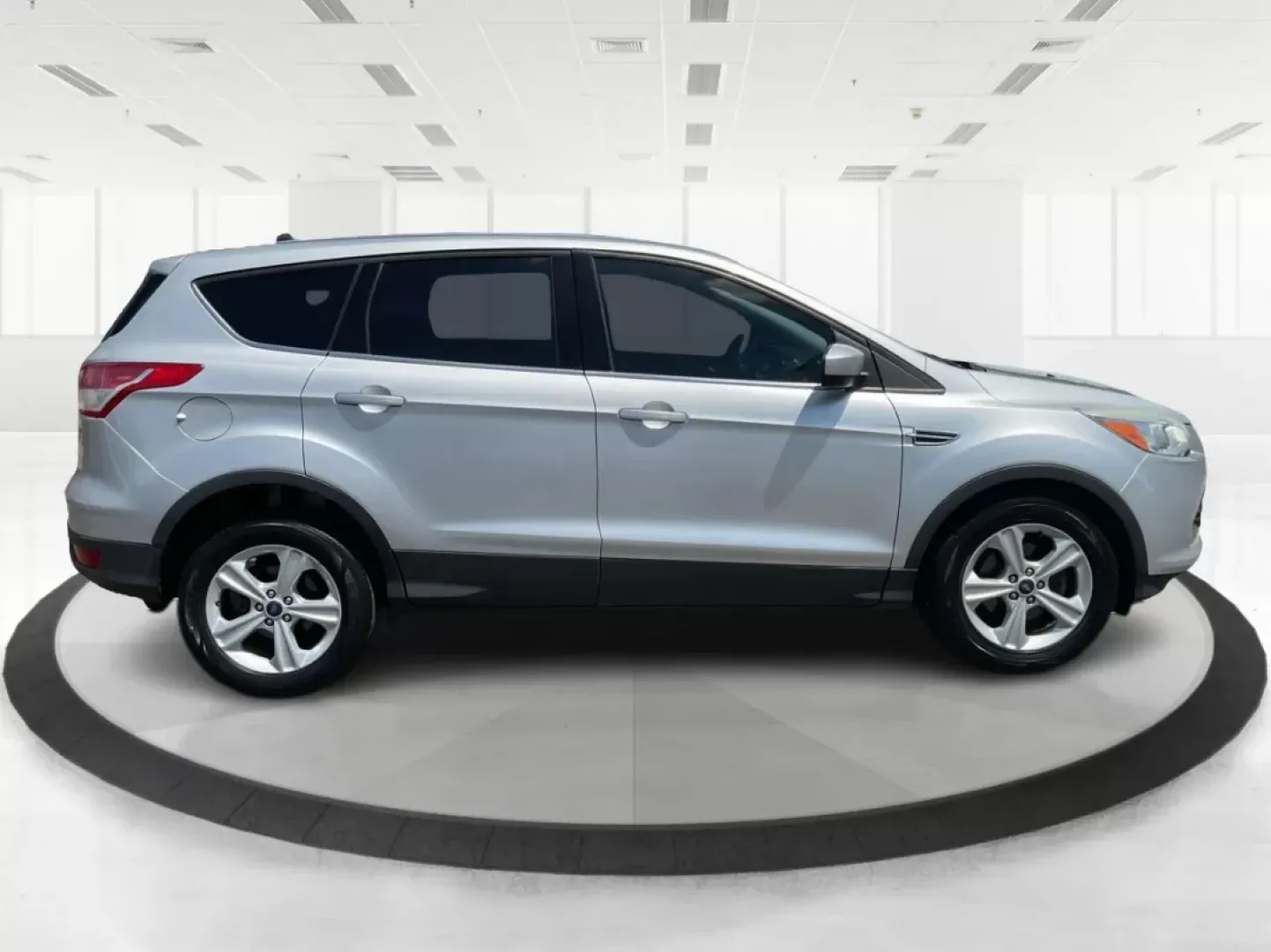 2014 Ford Escape SE (1FMCU0GX6EU) with an Other engine, located at 4508 South Dixie Dr, Moraine, OH, 45439, (937) 908-9800, 39.689976, -84.218452 - Are you searching for the perfect vehicle to accompany your adventures, whether it's for a growing family or weekend getaways? Look no further! At Advantage Car and Credit in Fairborn, OH, we proudly present a stunning **2014 Ford Escape SE** that combines style, comfort, and versatility-all at an u - Photo#1