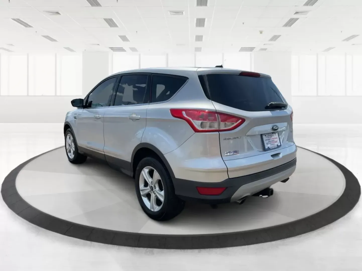 2014 Ford Escape SE (1FMCU0GX6EU) with an Other engine, located at 4508 South Dixie Dr, Moraine, OH, 45439, (937) 908-9800, 39.689976, -84.218452 - Are you searching for the perfect vehicle to accompany your adventures, whether it's for a growing family or weekend getaways? Look no further! At Advantage Car and Credit in Fairborn, OH, we proudly present a stunning **2014 Ford Escape SE** that combines style, comfort, and versatility-all at an u - Photo#4