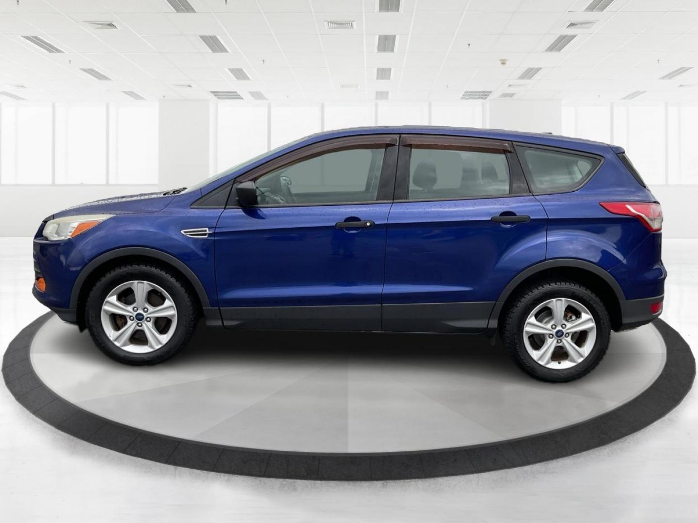 2014 Ford Escape S FWD (1FMCU0F71EU) with an 2.5L L4 DOHC 16V engine, 6-Speed Automatic transmission, located at 1099 N County Rd 25A, Troy, OH, 45373, (937) 908-9800, 40.057079, -84.212883 - 2014 Ford Escape S FWD - Photo#5