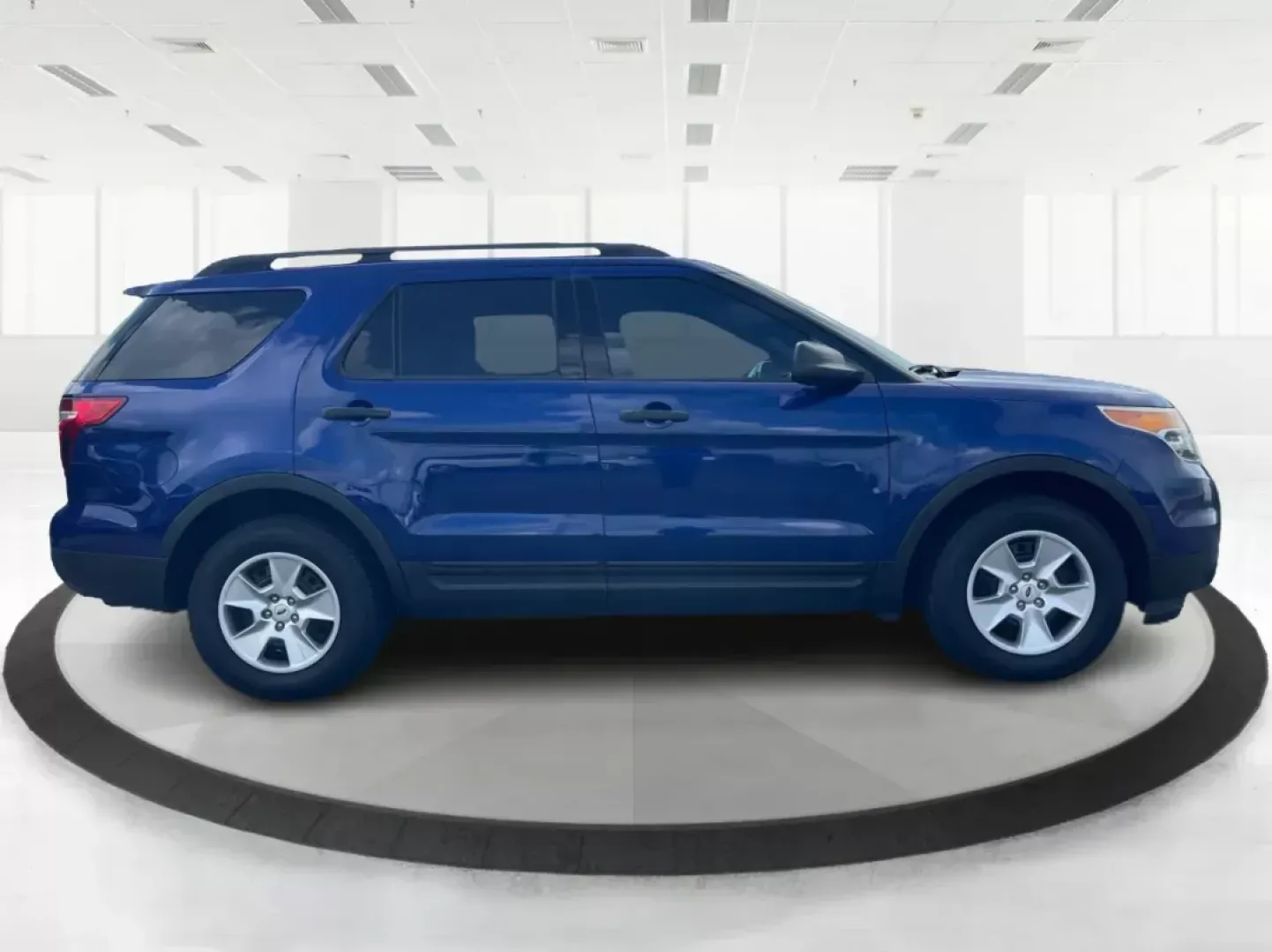 2014 Ford Explorer Base (1FM5K8B84EG) with an Other engine, located at 1951 S Dayton Lakeview Rd., New Carlisle, OH, 45344, (937) 908-9800, 39.890999, -84.050255 - Unleash your adventurous spirit with the 2014 Ford Explorer, an SUV that's not just a vehicle, but a gateway to unforgettable road trips and family memories. Whether you're navigating through Fairborn, OH, or embarking on a weekend getaway, this Explorer is equipped to handle it all. With ample spac - Photo#1