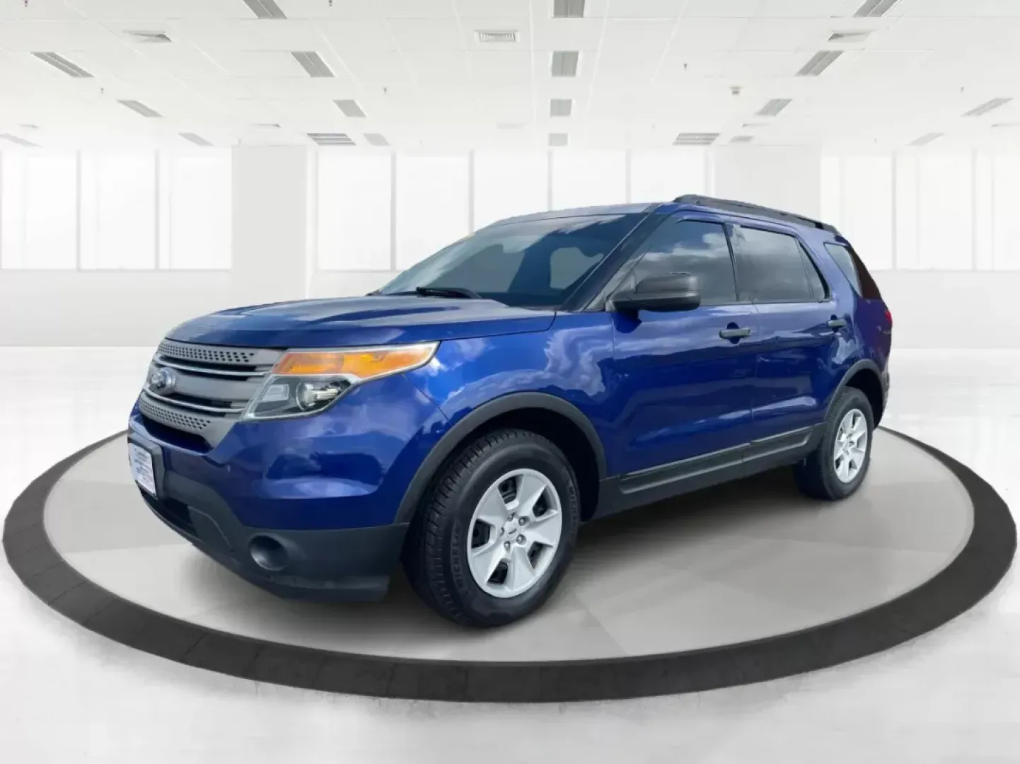 2014 Ford Explorer Base (1FM5K8B84EG) with an Other engine, located at 1951 S Dayton Lakeview Rd., New Carlisle, OH, 45344, (937) 908-9800, 39.890999, -84.050255 - Unleash your adventurous spirit with the 2014 Ford Explorer, an SUV that's not just a vehicle, but a gateway to unforgettable road trips and family memories. Whether you're navigating through Fairborn, OH, or embarking on a weekend getaway, this Explorer is equipped to handle it all. With ample spac - Photo#6
