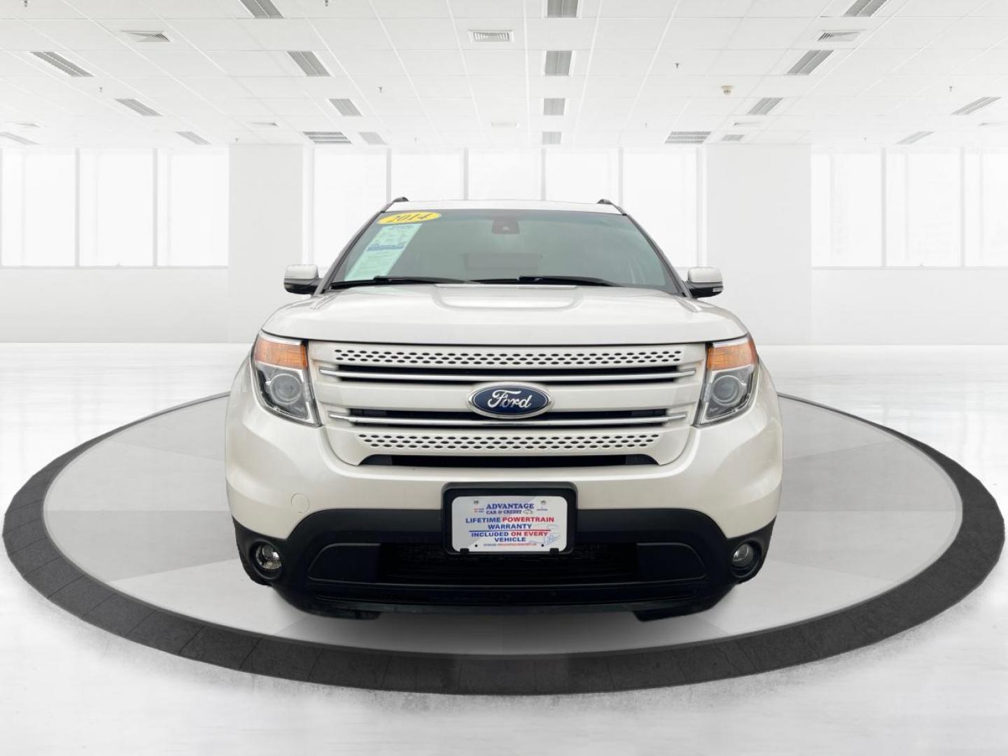 2014 Ford Explorer Limited 4WD (1FM5K8F82EG) with an 3.5L V6 DOHC 24V engine, 6-Speed Automatic transmission, located at 4508 South Dixie Dr, Moraine, OH, 45439, (937) 908-9800, 39.689976, -84.218452 - Third Row - Photo#6