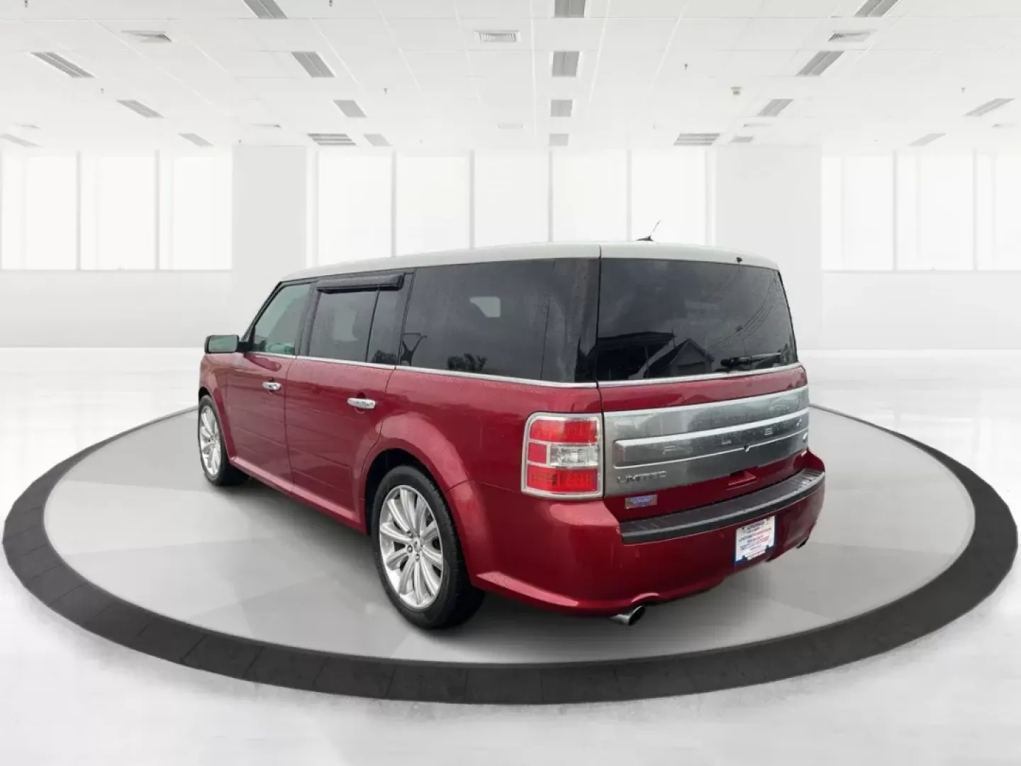 2014 Ford Flex Limited (2FMHK6DTXEB) with an EcoBoost 3.5L V-6 gasoline direct injection engine, located at 4508 South Dixie Dr, Moraine, OH, 45439, (937) 908-9800, 39.689976, -84.218452 - **Discover Your Next Adventure with the 2014 Ford Flex Limited at Advantage Car and Credit in Fairborn, OH!**<br /> <br /> Are you ready to elevate your lifestyle with a vehicle that perfectly balances comfort and capability? The 2014 Ford Flex Limited is the ultimate crossover, designed for familie - Photo#4