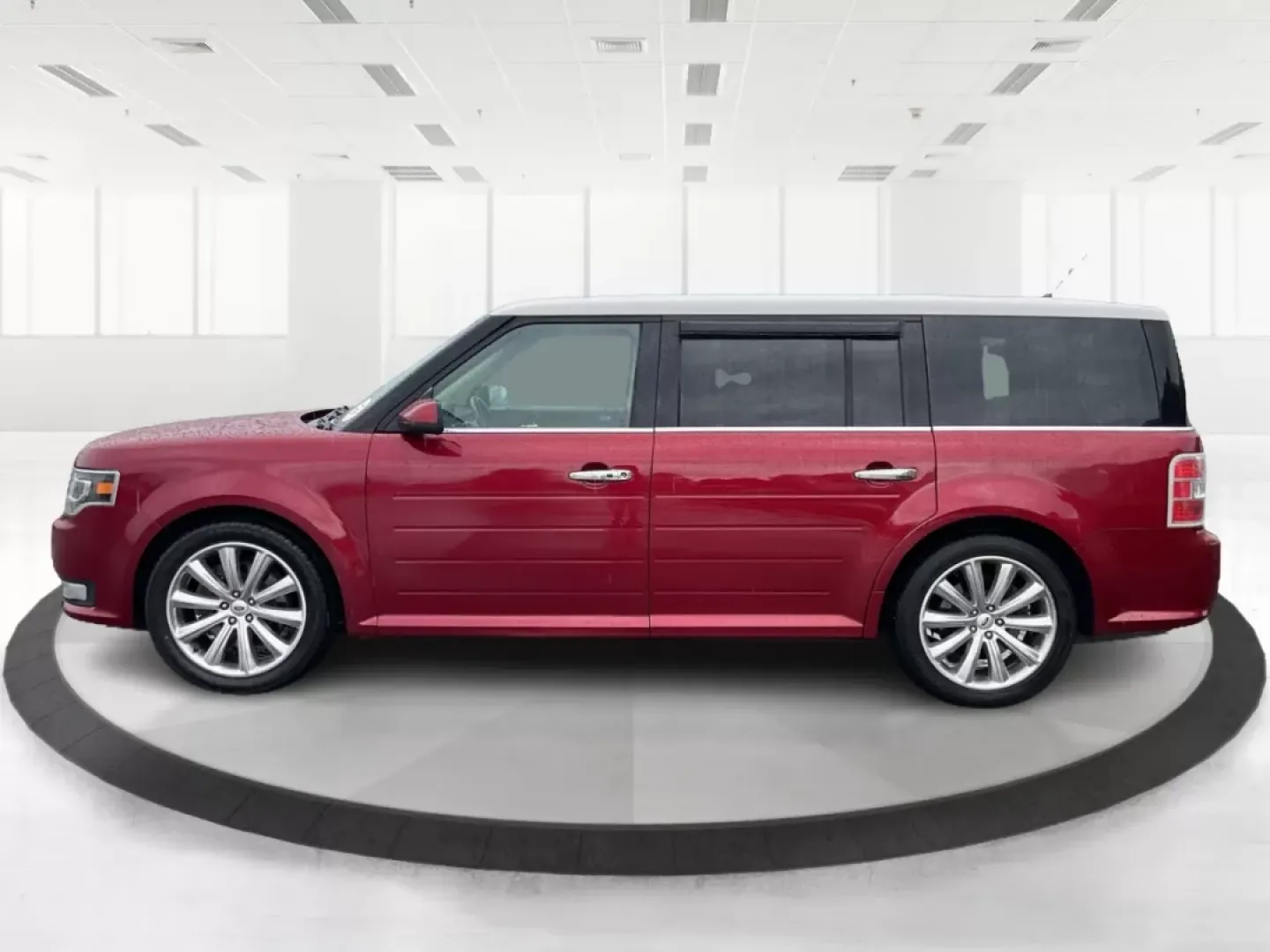 2014 Ford Flex Limited (2FMHK6DTXEB) with an EcoBoost 3.5L V-6 gasoline direct injection engine, located at 4508 South Dixie Dr, Moraine, OH, 45439, (937) 908-9800, 39.689976, -84.218452 - **Discover Your Next Adventure with the 2014 Ford Flex Limited at Advantage Car and Credit in Fairborn, OH!**<br /> <br /> Are you ready to elevate your lifestyle with a vehicle that perfectly balances comfort and capability? The 2014 Ford Flex Limited is the ultimate crossover, designed for familie - Photo#5