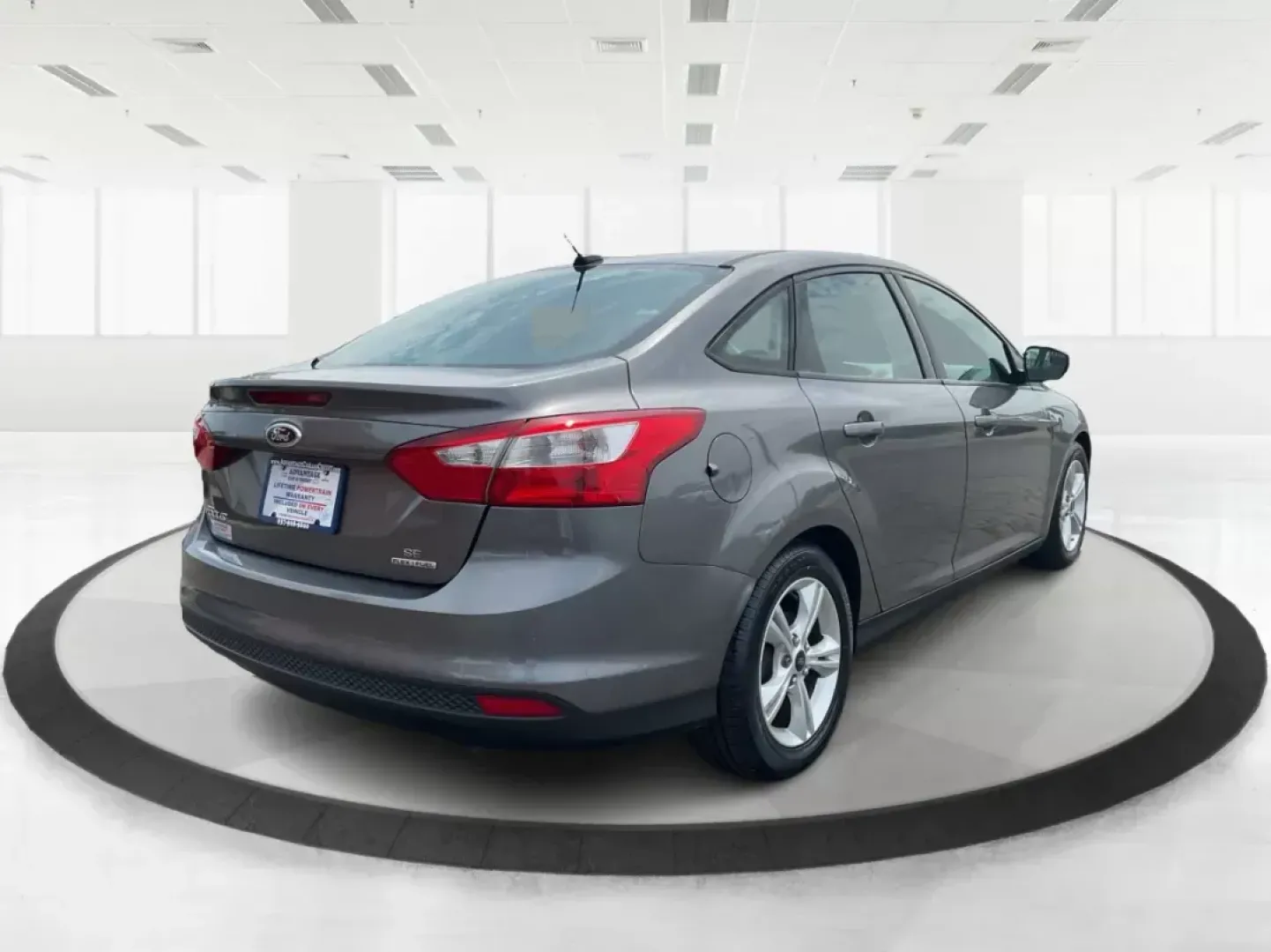 2014 Ford Focus SE (1FADP3F21EL) with an 2L I-4 gasoline direct injection engine, located at 1099 N County Rd 25A, Troy, OH, 45373, (937) 908-9800, 40.057079, -84.212883 - 2014 Ford Focus SE - Photo#2