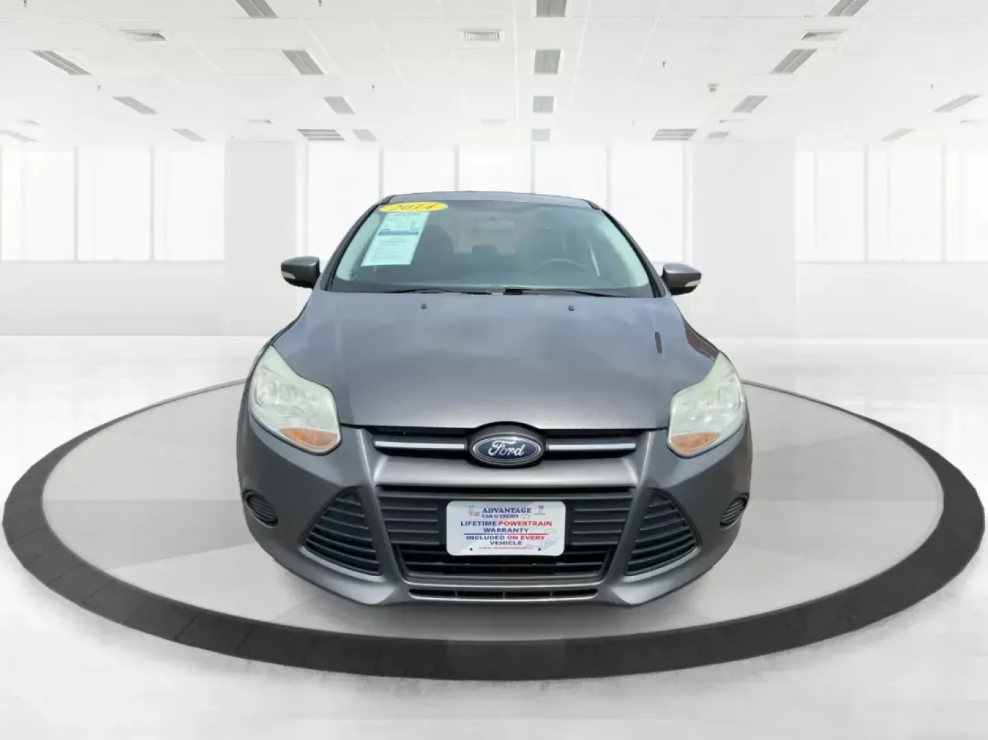 2014 Ford Focus SE (1FADP3F21EL) with an 2L I-4 gasoline direct injection engine, located at 1099 N County Rd 25A, Troy, OH, 45373, (937) 908-9800, 40.057079, -84.212883 - 2014 Ford Focus SE - Photo#6