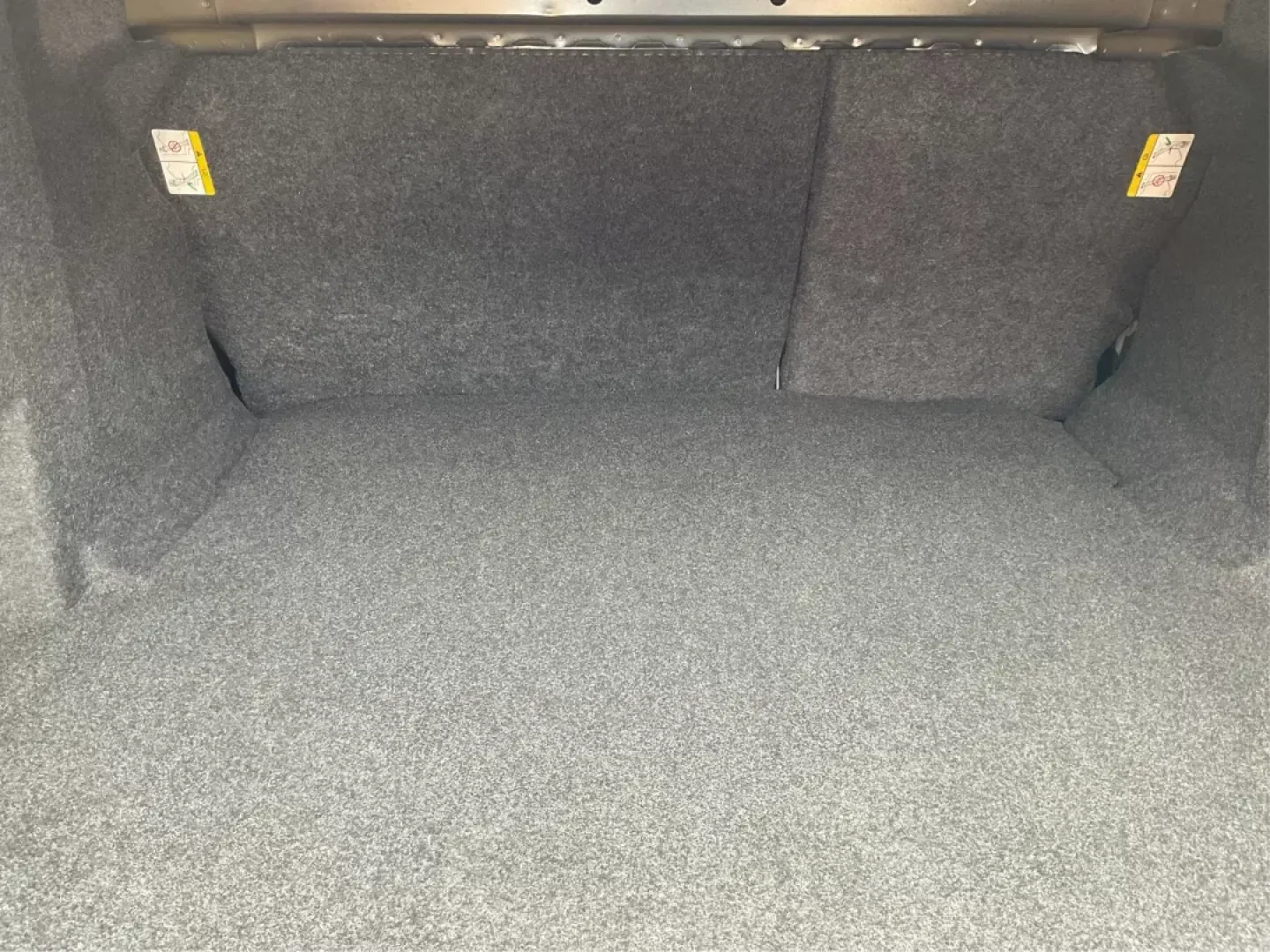 2014 Ford Fusion SE (3FA6P0H79ER) with an Duratec 2.5L I-4 DOHC engine, located at 1951 S Dayton Lakeview Rd., New Carlisle, OH, 45344, (937) 908-9800, 39.890999, -84.050255 - 2014 Ford Fusion SE - Photo#11