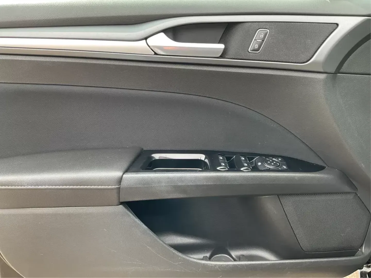 2014 Ford Fusion SE (3FA6P0H79ER) with an Duratec 2.5L I-4 DOHC engine, located at 1951 S Dayton Lakeview Rd., New Carlisle, OH, 45344, (937) 908-9800, 39.890999, -84.050255 - 2014 Ford Fusion SE - Photo#18