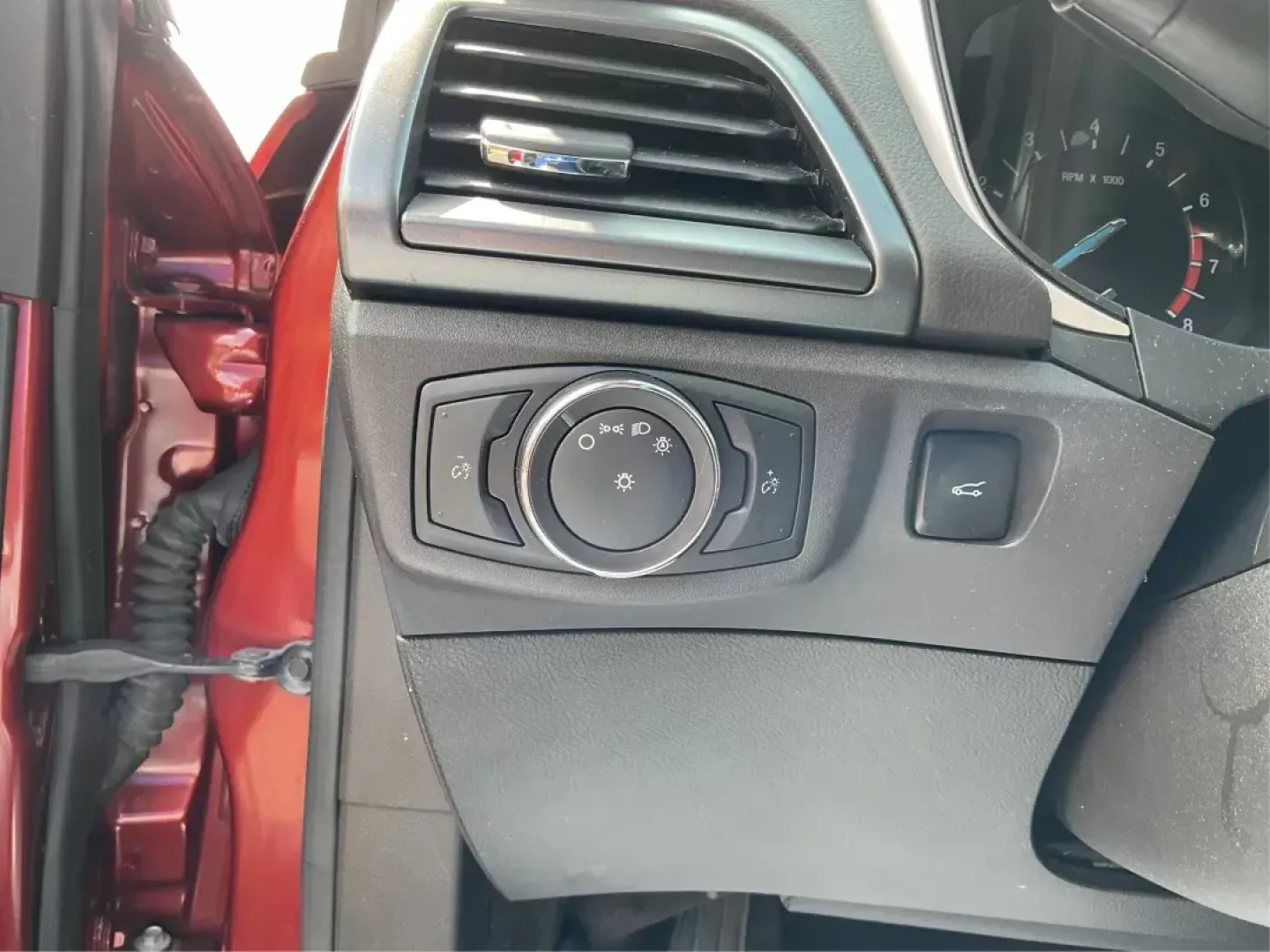 2014 Ford Fusion SE (3FA6P0H73ER) with an Other engine, located at 1099 N County Rd 25A, Troy, OH, 45373, (937) 908-9800, 40.057079, -84.212883 - 2014 Ford Fusion SE - Photo#16