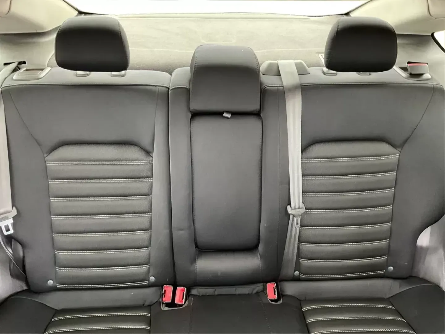 2014 Ford Fusion SE (3FA6P0H78ER) with an Other engine, located at 4508 South Dixie Dr, Moraine, OH, 45439, (937) 908-9800, 39.689976, -84.218452 - **Explore the Open Road with the 2014 Ford Fusion SE from Advantage Car and Credit!** <br /> <br /> Are you ready to elevate your daily commute or embark on your next adventure? This stunning **2014 Ford Fusion SE**, now available at **Advantage Car and Credit** in **Fairborn, OH**, is the perfect b - Photo#13