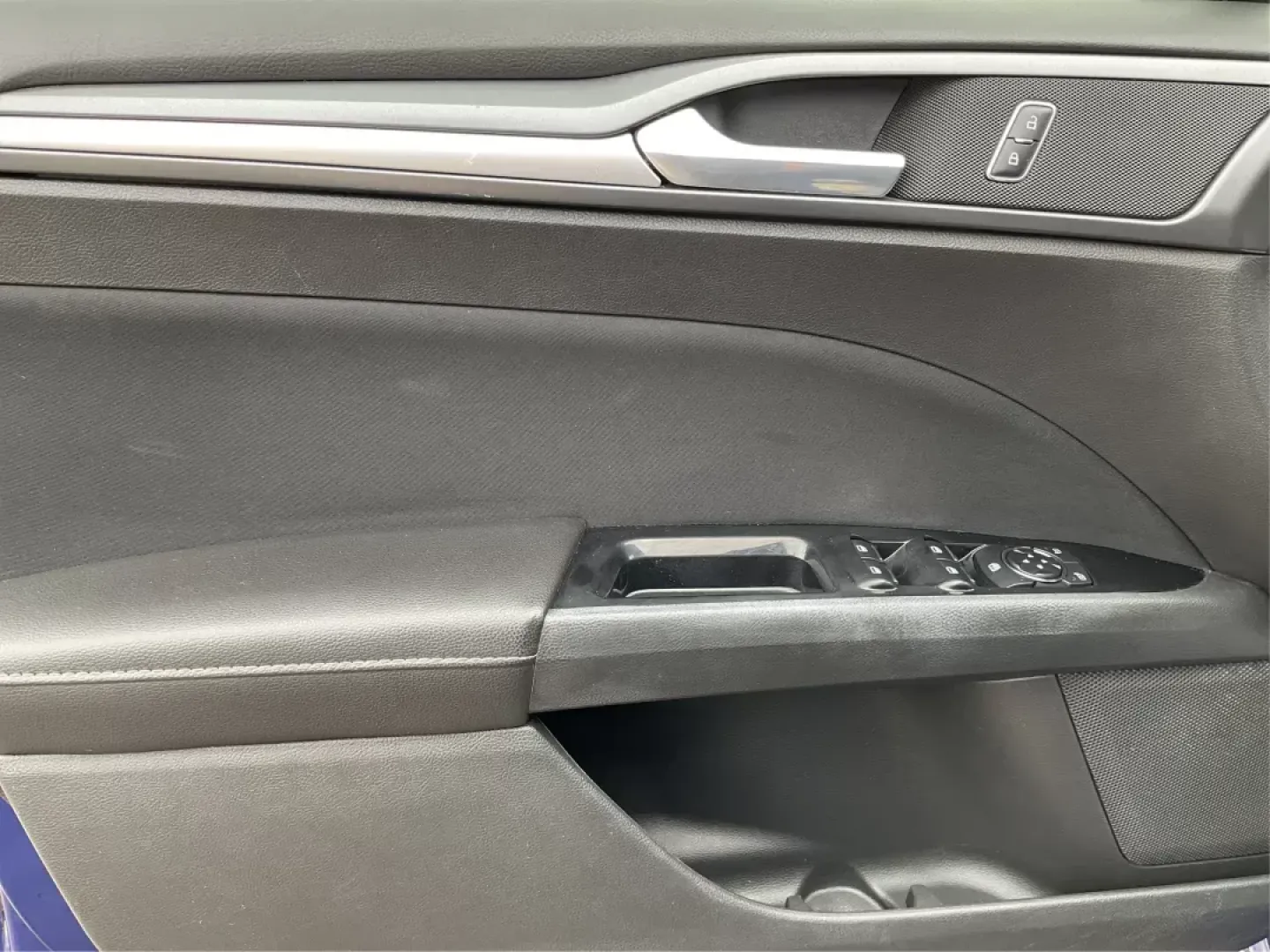 2014 Ford Fusion SE (3FA6P0H78ER) with an Other engine, located at 4508 South Dixie Dr, Moraine, OH, 45439, (937) 908-9800, 39.689976, -84.218452 - **Explore the Open Road with the 2014 Ford Fusion SE from Advantage Car and Credit!** <br /> <br /> Are you ready to elevate your daily commute or embark on your next adventure? This stunning **2014 Ford Fusion SE**, now available at **Advantage Car and Credit** in **Fairborn, OH**, is the perfect b - Photo#18