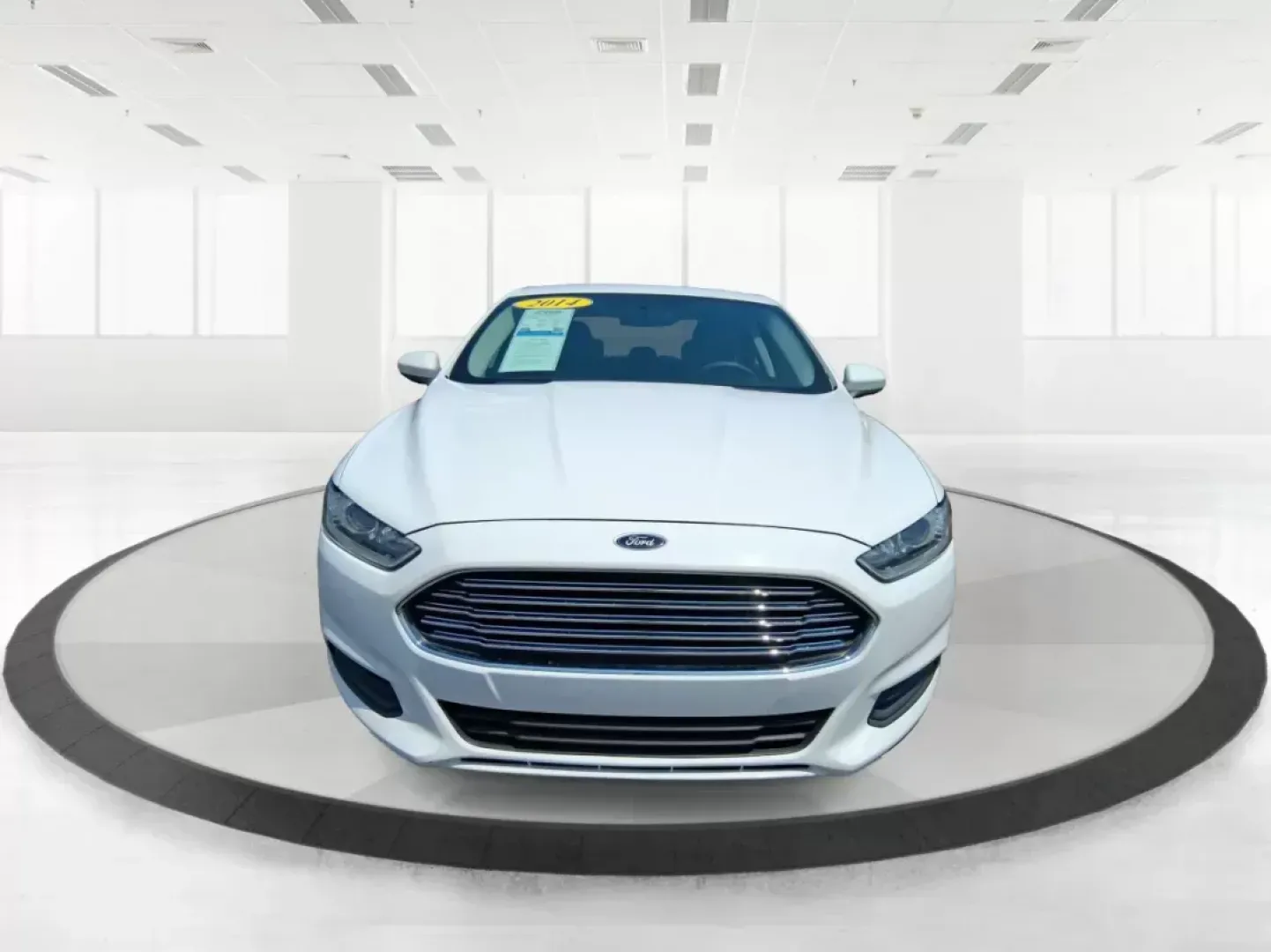 2014 Ford Fusion S (1FA6P0G70E5) with an Duratec 2.5L I-4 DOHC engine, located at 880 E. National Road, Vandalia, OH, 45377, (937) 908-9800, 39.891918, -84.183594 - **Elevate Your Daily Drive with the 2014 Ford Fusion S at Advantage Car and Credit**<br /> <br /> Imagine cruising through the scenic streets of Fairborn, OH, in a stylish and reliable sedan that fits seamlessly into your lifestyle. Whether you're commuting to work, running errands, or planning a we - Photo#6
