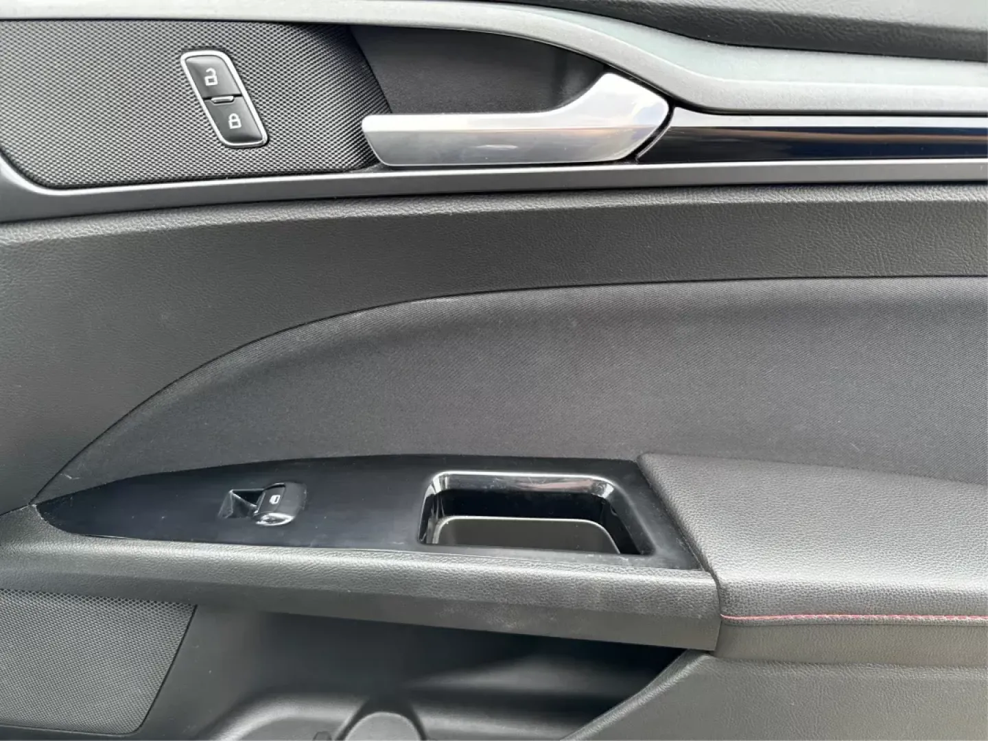 2014 Ford Fusion SE (3FA6P0H78ER) with an Other engine, located at 8750 N County Rd 25A, Piqua, OH, 45356, (937) 908-9800, 40.164391, -84.232513 - **Get Ready for Adventure with this 2014 Ford Fusion SE in Fairborn, OH!**<br /> <br /> Are you seeking a reliable sedan that offers an exciting blend of efficiency, comfort, and technology? Look no further than this stunning 2014 Ford Fusion SE, available now at Advantage Car and Credit, your trust - Photo#19