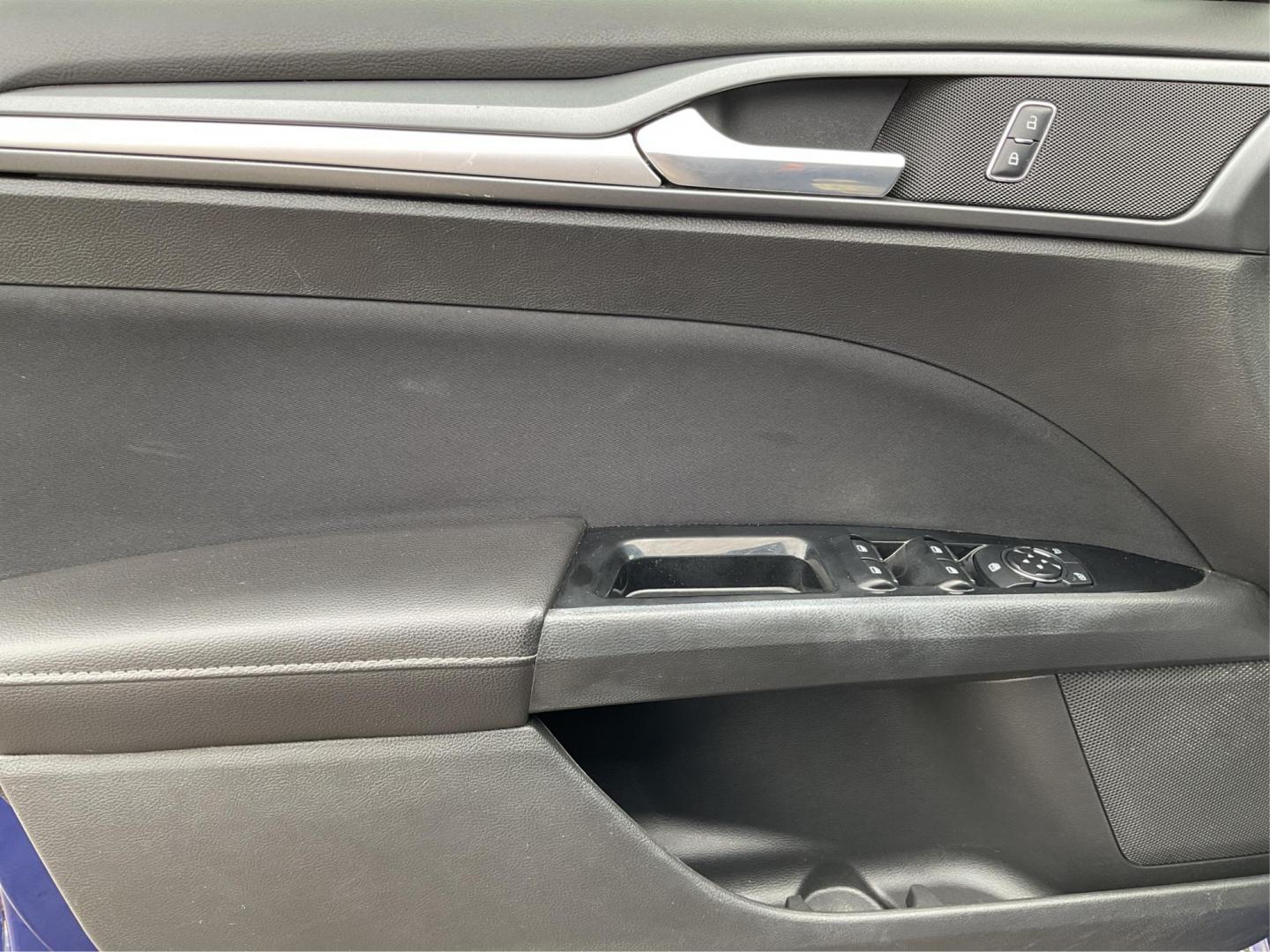 2014 Ford Fusion SE (3FA6P0H78ER) with an Other engine, located at 1184 Kauffman Ave, Fairborn, OH, 45324, (937) 908-9800, 39.807072, -84.030914 - 2014 Ford Fusion SE - Photo#18