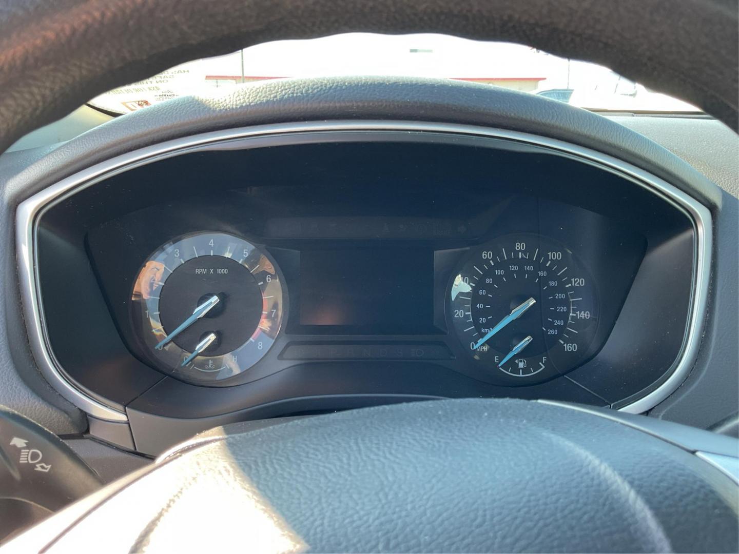 2014 Ingot Silver Ford Fusion SE (1FA6P0H76E5) with an 2.5L L4 DOHC 16V engine, located at 4508 South Dixie Dr, Moraine, OH, 45439, (937) 908-9800, 39.689976, -84.218452 - 2014 Ford Fusion SE - Photo#14