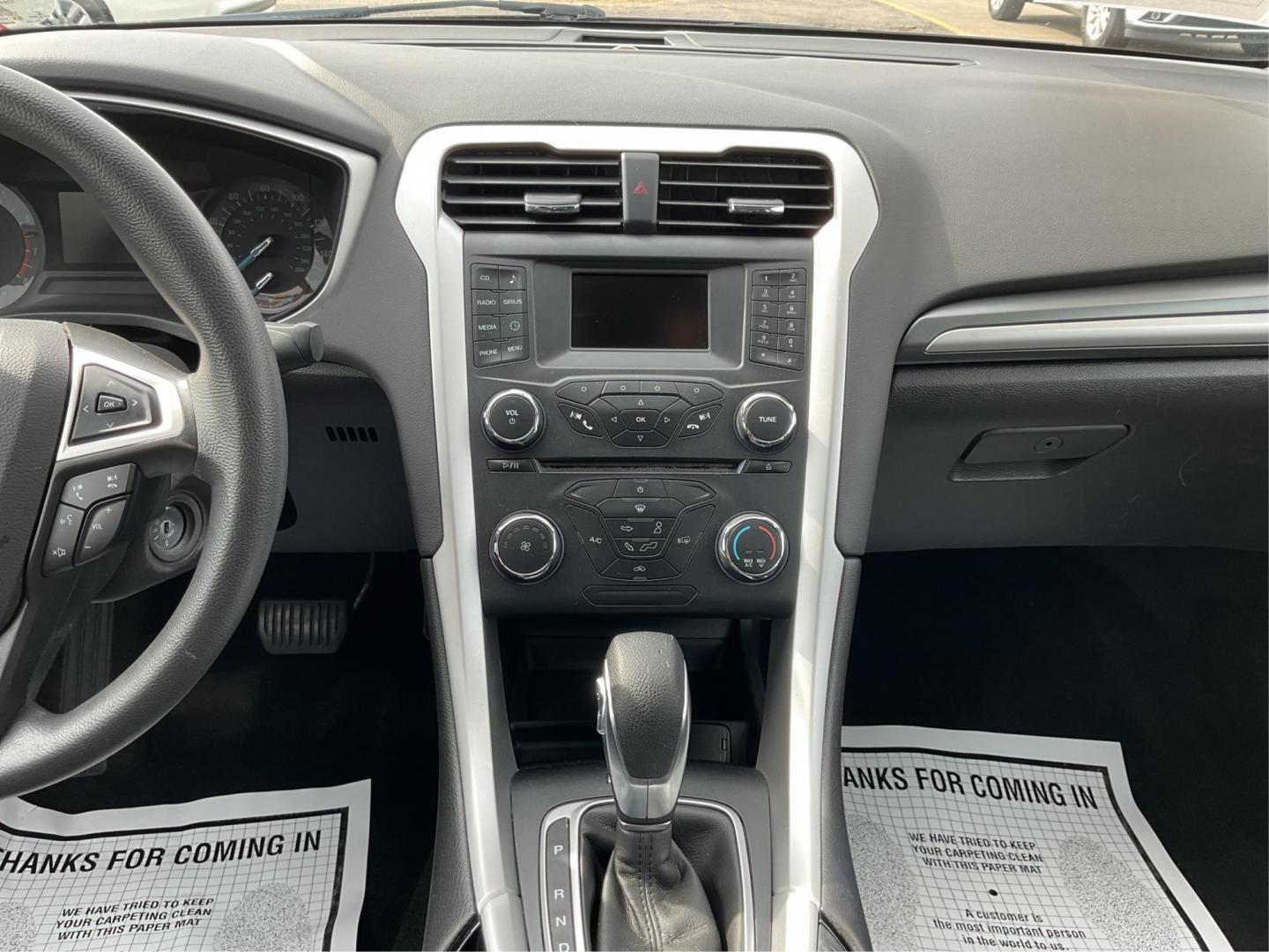 2014 Ford Fusion SE (3FA6P0H79ER) with an Duratec 2.5L I-4 DOHC engine, located at 1951 S Dayton Lakeview Rd., New Carlisle, OH, 45344, (937) 908-9800, 39.890999, -84.050255 - 2014 Ford Fusion SE - Photo#12