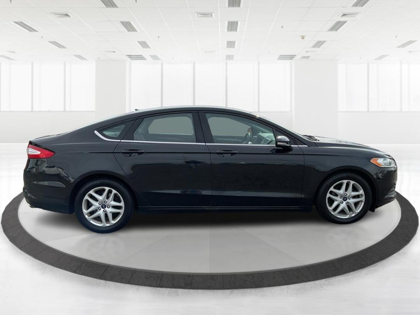2014 Ford Fusion SE (3FA6P0H79ER) with an Duratec 2.5L I-4 DOHC engine, located at 1951 S Dayton Lakeview Rd., New Carlisle, OH, 45344, (937) 908-9800, 39.890999, -84.050255 - 2014 Ford Fusion SE - Photo#1