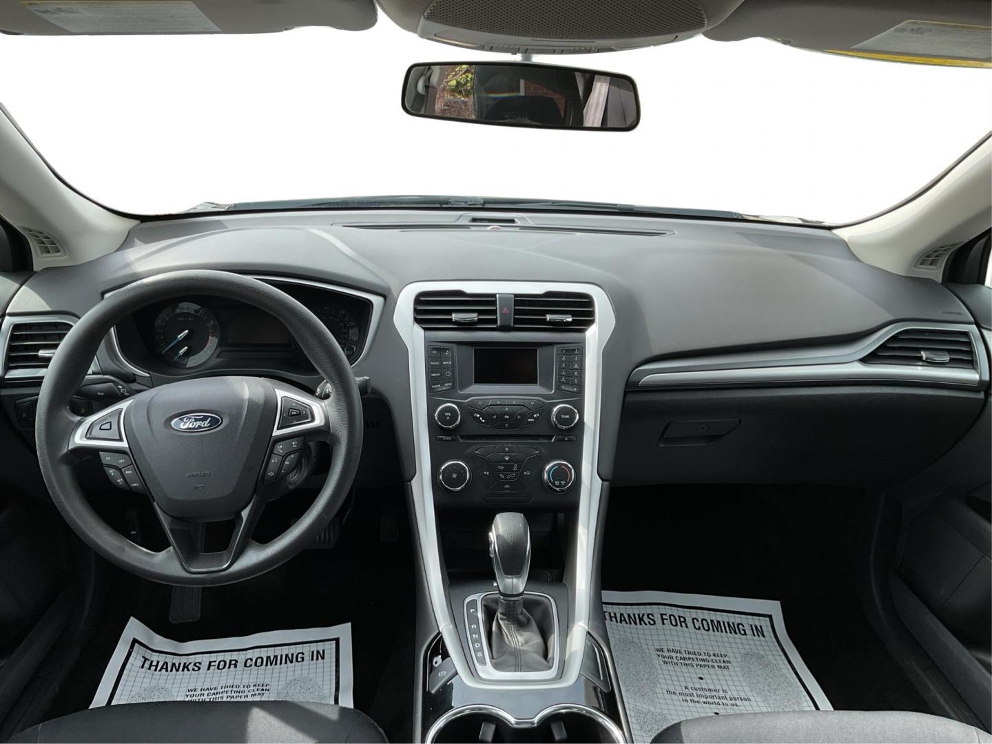 2014 Ford Fusion SE (3FA6P0H79ER) with an Duratec 2.5L I-4 DOHC engine, located at 1951 S Dayton Lakeview Rd., New Carlisle, OH, 45344, (937) 908-9800, 39.890999, -84.050255 - 2014 Ford Fusion SE - Photo#20