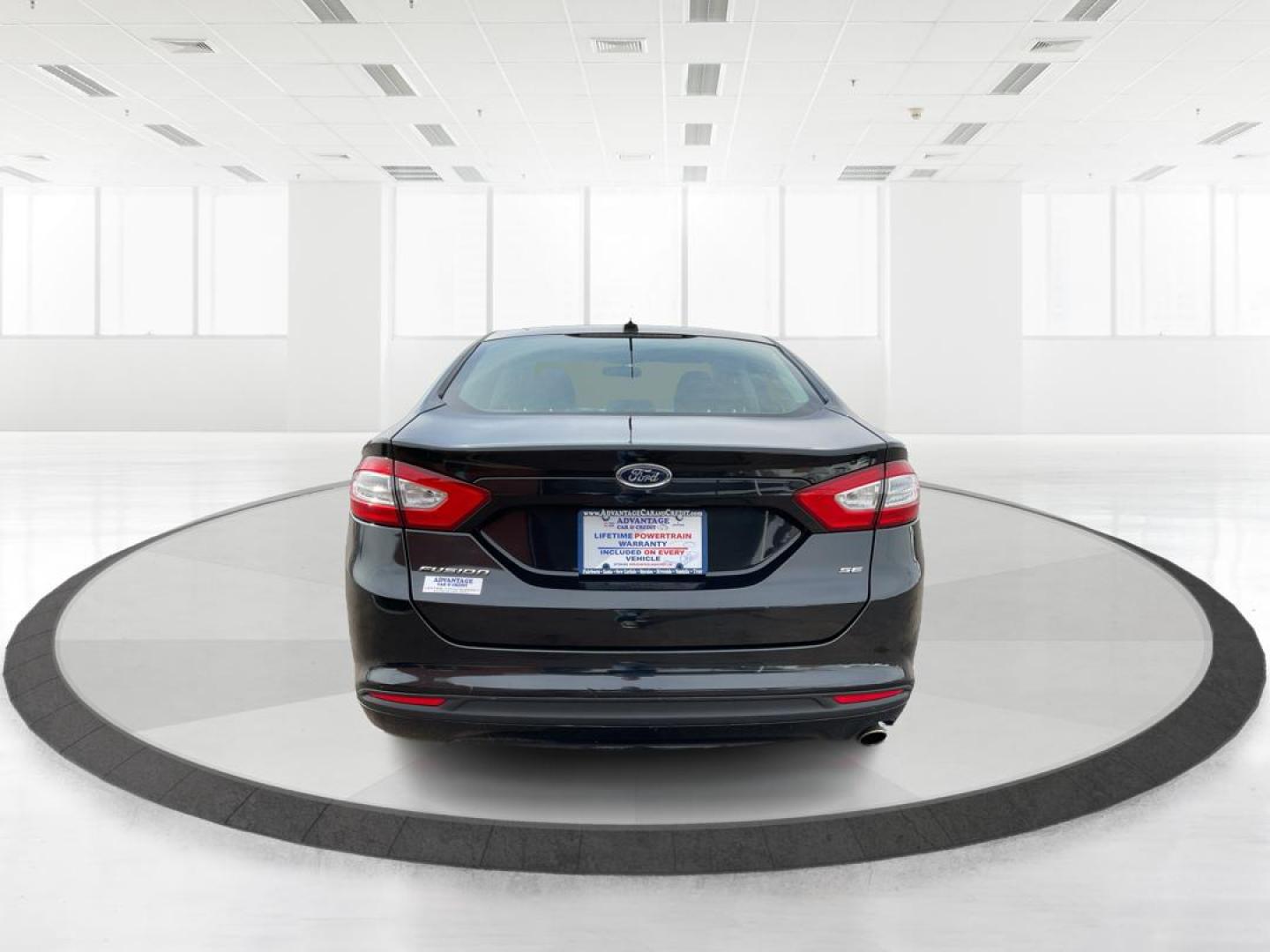 2014 Ford Fusion SE (3FA6P0H79ER) with an Duratec 2.5L I-4 DOHC engine, located at 1951 S Dayton Lakeview Rd., New Carlisle, OH, 45344, (937) 908-9800, 39.890999, -84.050255 - 2014 Ford Fusion SE - Photo#3