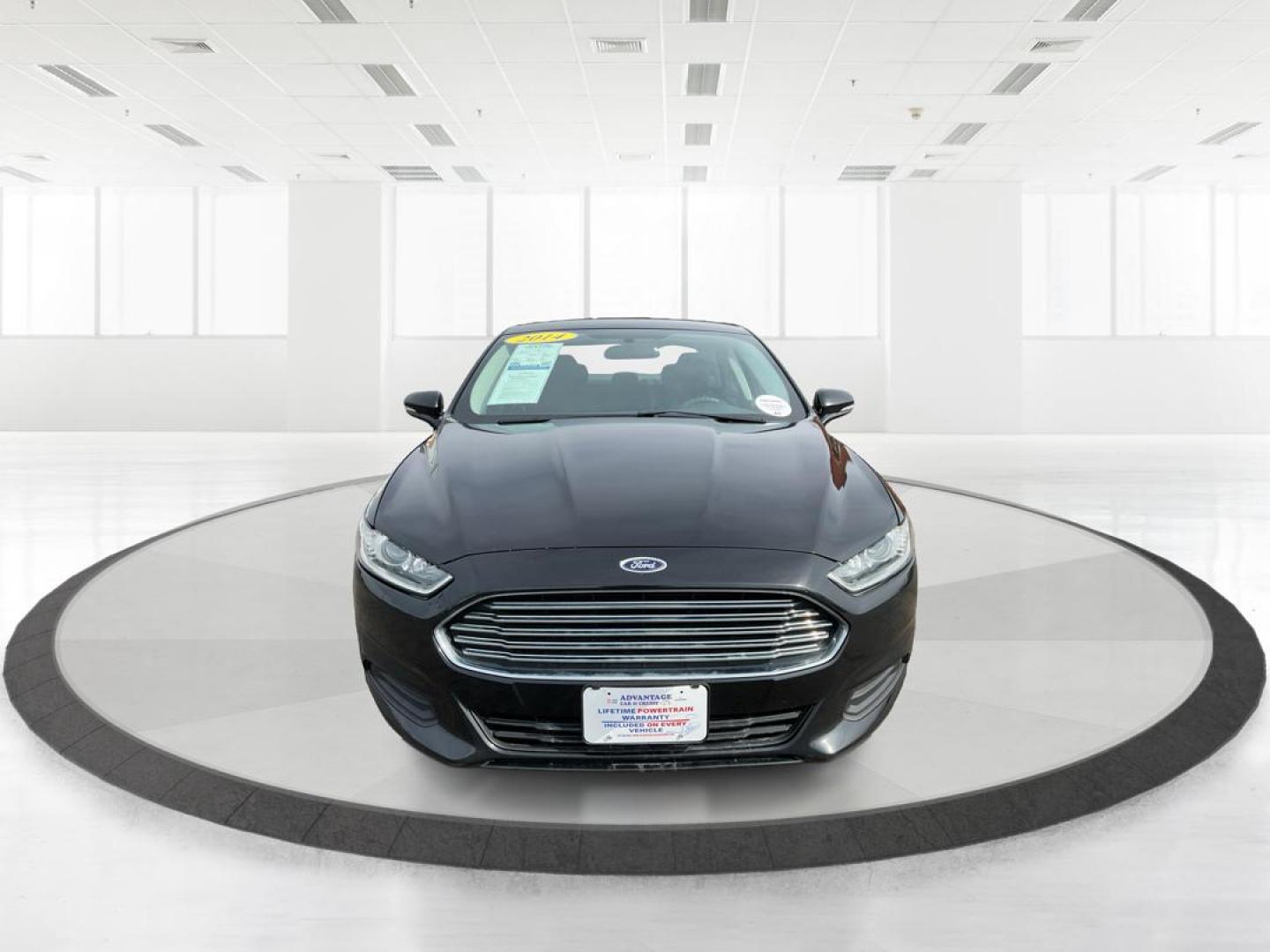 2014 Ford Fusion SE (3FA6P0H79ER) with an Duratec 2.5L I-4 DOHC engine, located at 1951 S Dayton Lakeview Rd., New Carlisle, OH, 45344, (937) 908-9800, 39.890999, -84.050255 - 2014 Ford Fusion SE - Photo#6