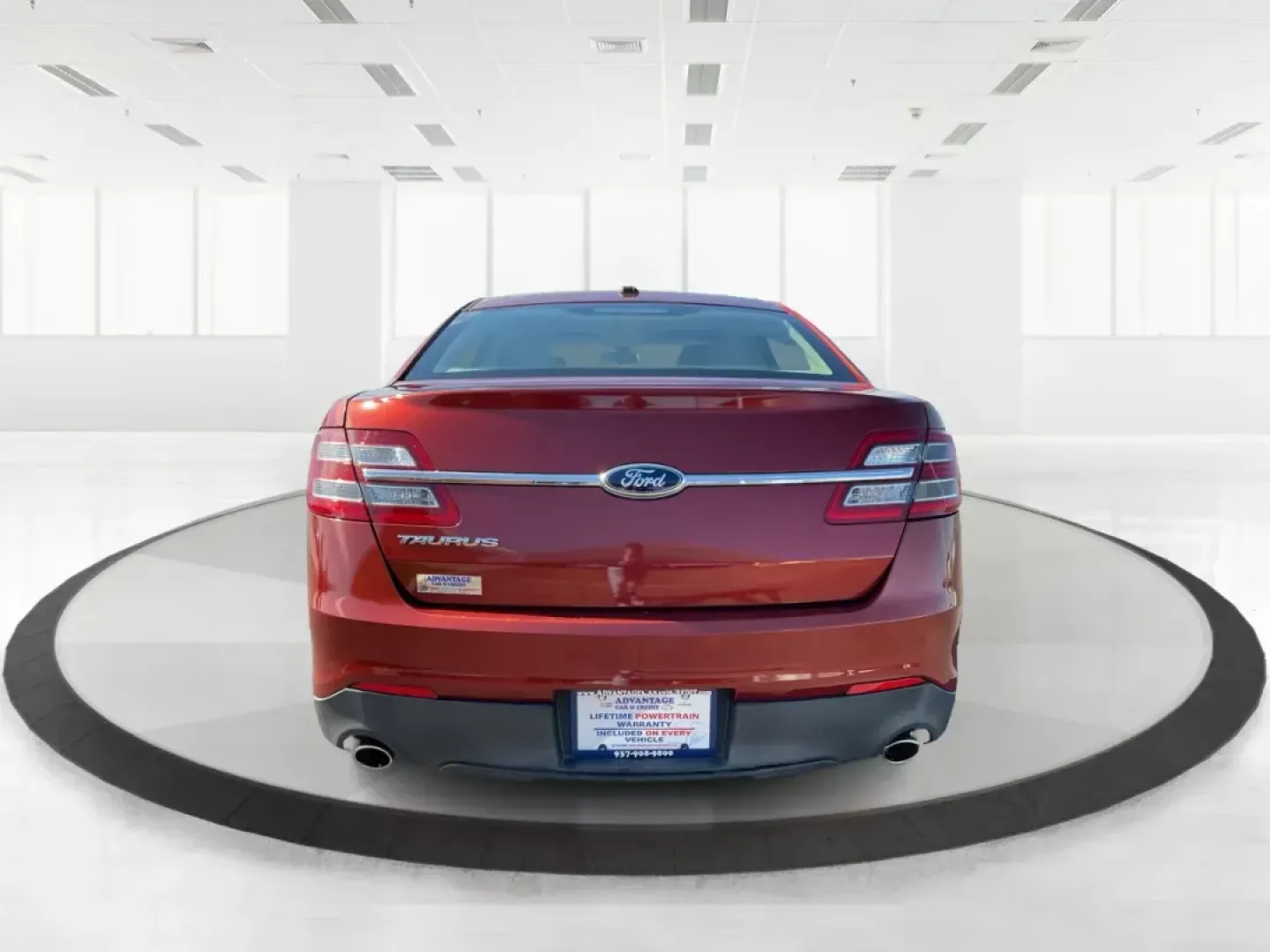 2014 Ford Taurus SE (1FAHP2D89EG) with an Other engine, located at 4508 South Dixie Dr, Moraine, OH, 45439, (937) 908-9800, 39.689976, -84.218452 - **Experience the Perfect Blend of Comfort and Reliability with the 2014 Ford Taurus SE**<br /> <br /> Looking for a reliable sedan that suits your daily commute while also being perfect for family road trips? The 2014 Ford Taurus SE is designed to meet the needs of diverse lifestyles, making it a fa - Photo#3