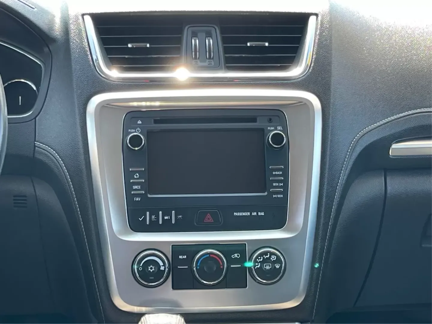 2014 GMC Acadia SLE-2 AWD (1GKKVPKD1EJ) with an 3.6L V6 DOHC 24V engine, 6-Speed Automatic transmission, located at 1099 N County Rd 25A, Troy, OH, 45373, (937) 908-9800, 40.057079, -84.212883 - If you're searching for the perfect family SUV that balances style, comfort, and an adventurous spirit, look no further than this stunning 2014 GMC Acadia SLE-2 AWD, now available at Advantage Car and Credit in Fairborn, OH. With spacious seating for up to eight passengers and the versatility needed - Photo#12