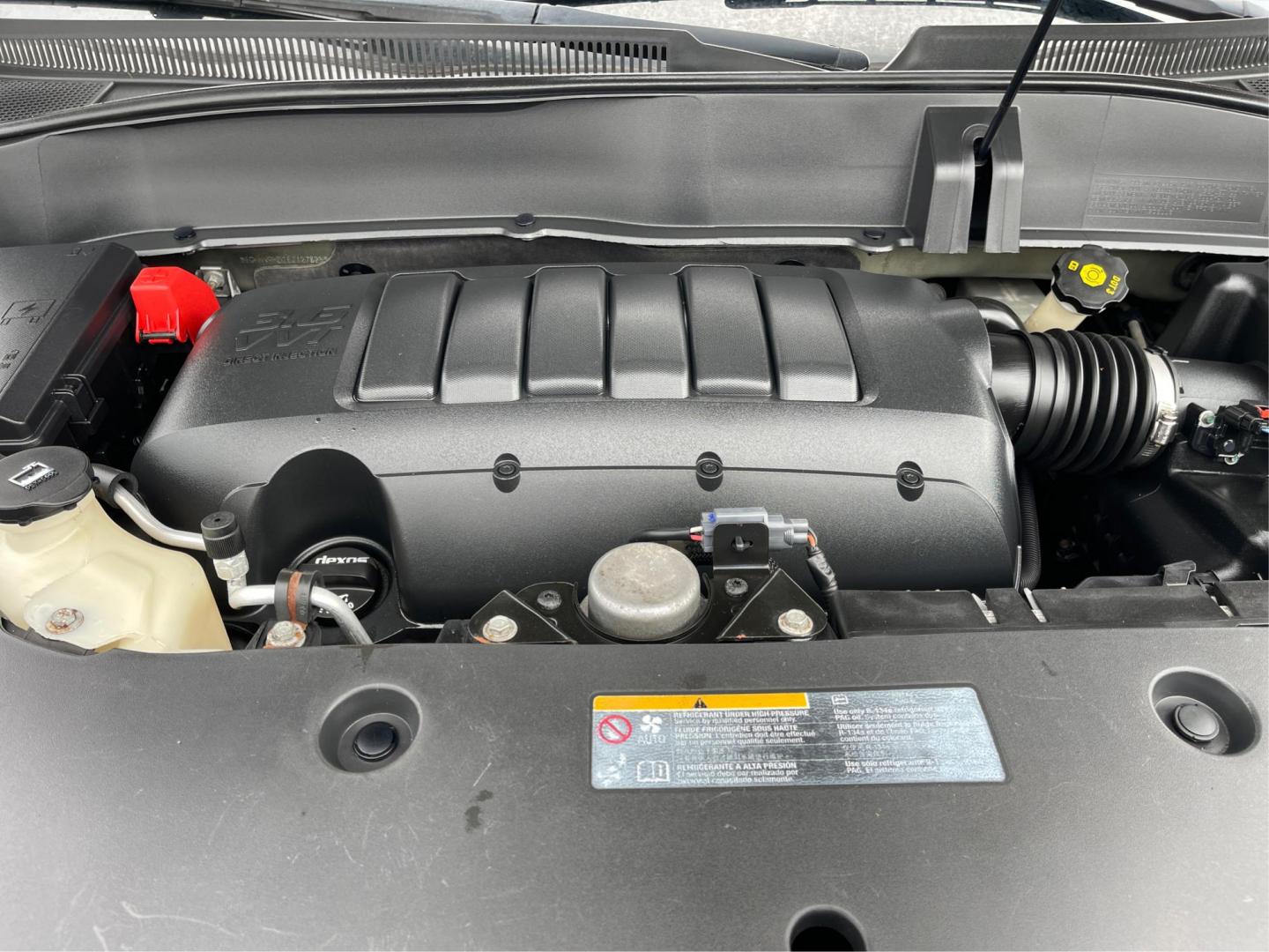 2014 GMC Acadia SLT-1 (1GKKVRKD2EJ) with an 3.6L V-6 gasoline direct injection engine, located at 1099 N County Rd 25A, Troy, OH, 45373, (937) 908-9800, 40.057079, -84.212883 - Third Row - Photo#10