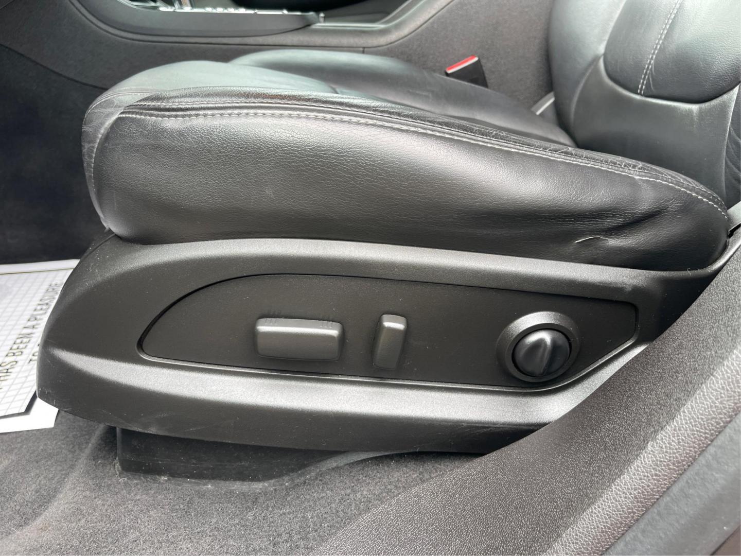 2014 GMC Acadia SLT-1 (1GKKVRKD2EJ) with an 3.6L V-6 gasoline direct injection engine, located at 1099 N County Rd 25A, Troy, OH, 45373, (937) 908-9800, 40.057079, -84.212883 - Third Row - Photo#17