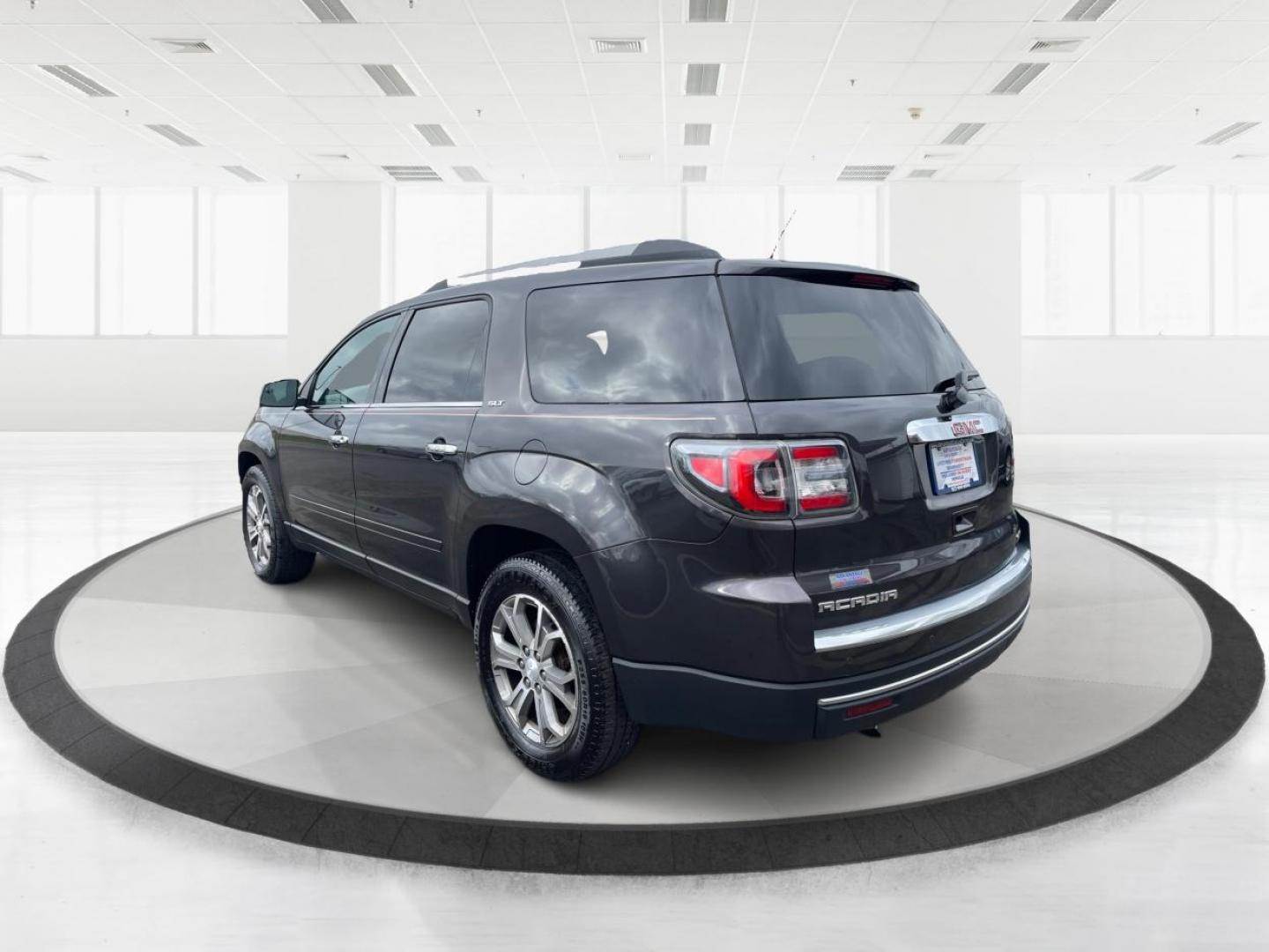 2014 GMC Acadia SLT-1 (1GKKVRKD2EJ) with an 3.6L V-6 gasoline direct injection engine, located at 1099 N County Rd 25A, Troy, OH, 45373, (937) 908-9800, 40.057079, -84.212883 - Third Row - Photo#4