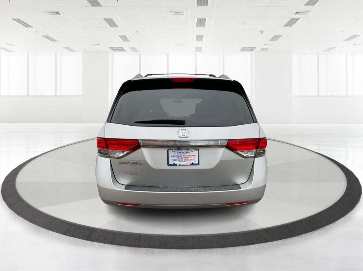 2014 Honda Odyssey LX (5FNRL5H23EB) with an 3.5L V-6 i-VTEC variable valve control engine, located at 1230 East Main St, Xenia, OH, 45385, (937) 908-9800, 39.688026, -83.910172 - 2014 Honda Odyssey LX - Photo#3