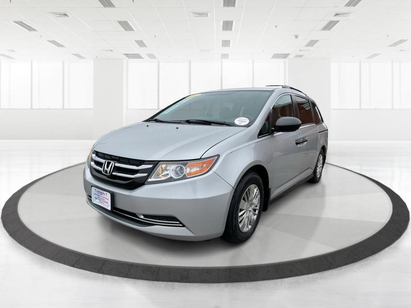 2014 Honda Odyssey LX (5FNRL5H23EB) with an 3.5L V-6 i-VTEC variable valve control engine, located at 1230 East Main St, Xenia, OH, 45385, (937) 908-9800, 39.688026, -83.910172 - 2014 Honda Odyssey LX - Photo#7