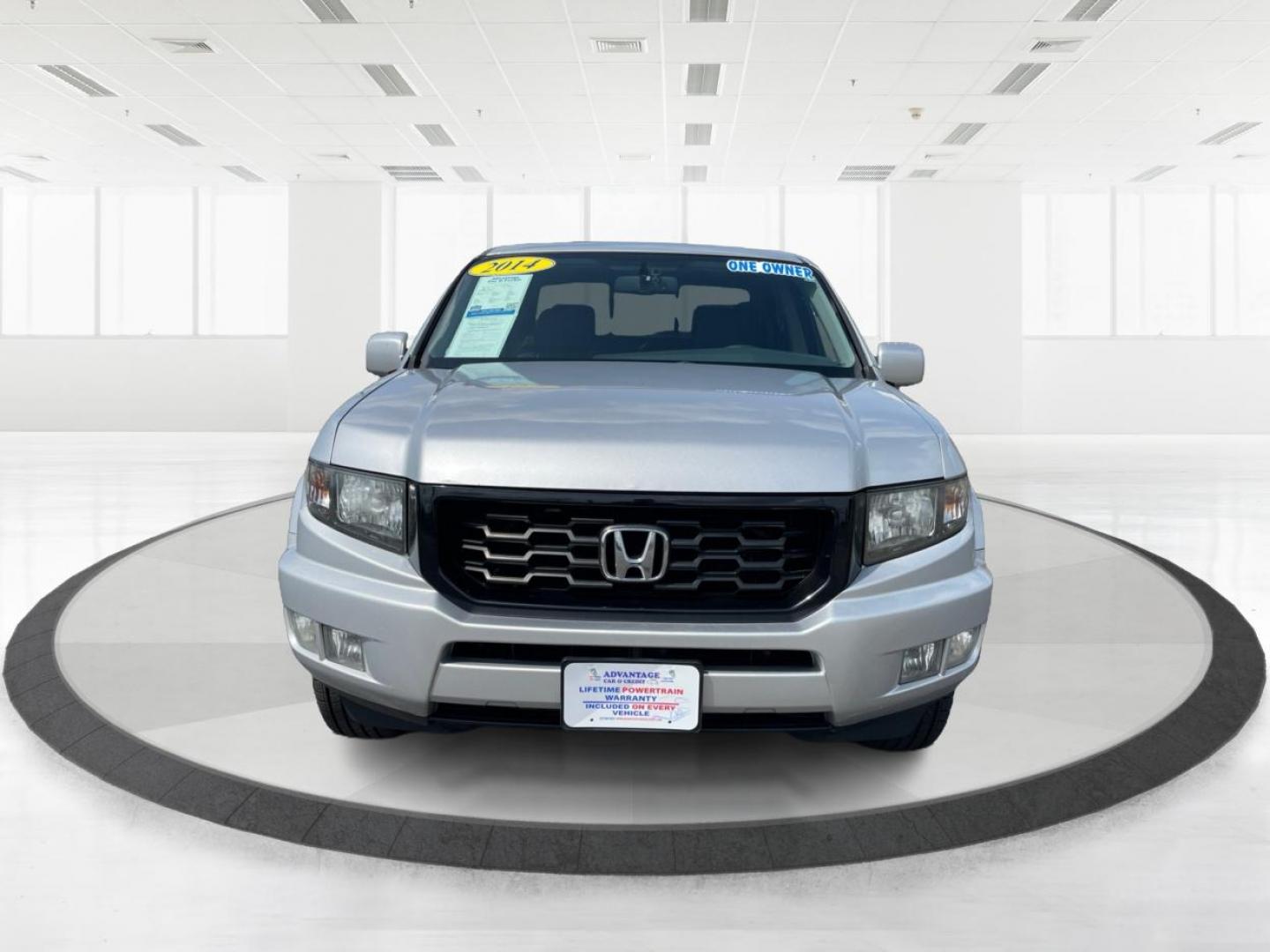 2014 Honda Ridgeline RTL-S (5FPYK1F67EB) with an 3.5L V6 SOHC 24V engine, 5-Speed Automatic transmission, located at 1230 East Main St, Xenia, OH, 45385, (937) 908-9800, 39.688026, -83.910172 - One Owner - Photo#6