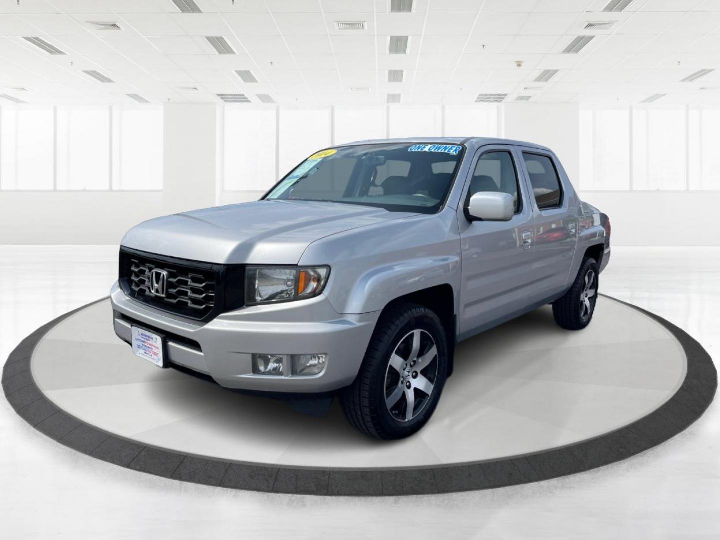2014 Honda Ridgeline RTL-S (5FPYK1F67EB) with an 3.5L V6 SOHC 24V engine, 5-Speed Automatic transmission, located at 1230 East Main St, Xenia, OH, 45385, (937) 908-9800, 39.688026, -83.910172 - One Owner - Photo#7