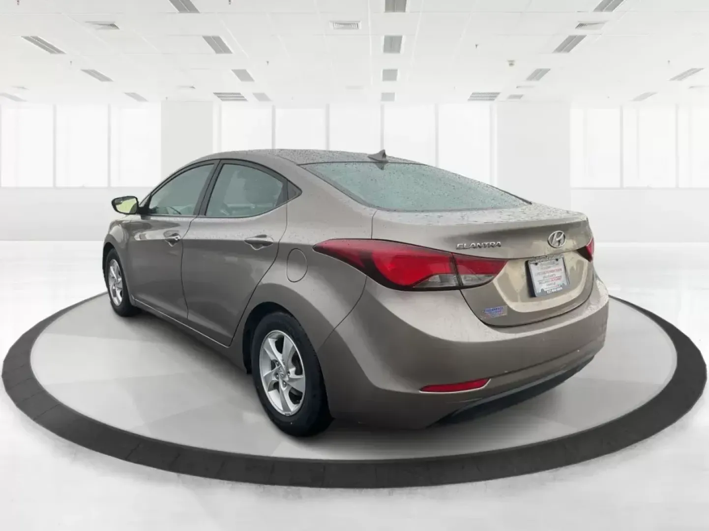 2014 Hyundai Elantra SE (5NPDH4AE2EH) with an Nu 1.8L I-4 DOHC engine, located at 1951 S Dayton Lakeview Rd., New Carlisle, OH, 45344, (937) 908-9800, 39.890999, -84.050255 - 2014 Hyundai Elantra SE - Photo#4