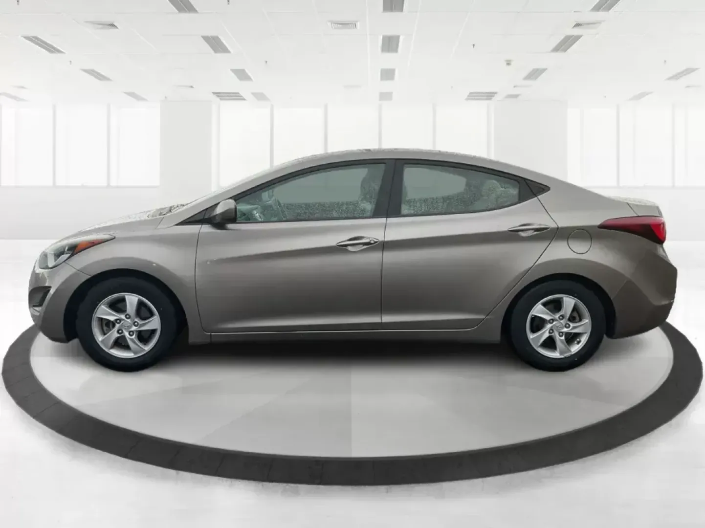 2014 Hyundai Elantra SE (5NPDH4AE2EH) with an Nu 1.8L I-4 DOHC engine, located at 1951 S Dayton Lakeview Rd., New Carlisle, OH, 45344, (937) 908-9800, 39.890999, -84.050255 - 2014 Hyundai Elantra SE - Photo#5