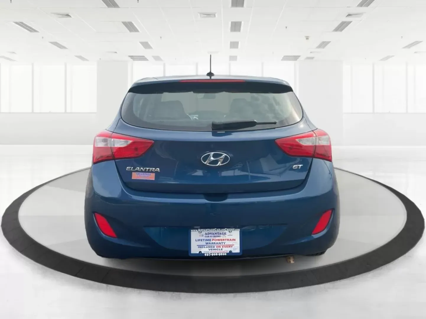 2014 Hyundai Elantra GT GT (KMHD35LH4EU) with an Other engine, located at 1230 East Main St, Xenia, OH, 45385, (937) 908-9800, 39.688026, -83.910172 - **Discover Your Next Adventure with the 2014 Hyundai Elantra GT at Advantage Car and Credit!**<br /> <br /> Are you searching for a reliable vehicle that fits seamlessly into both your daily routine and your weekend getaways? Look no further than the 2014 Hyundai Elantra GT, available at Advantage C - Photo#3