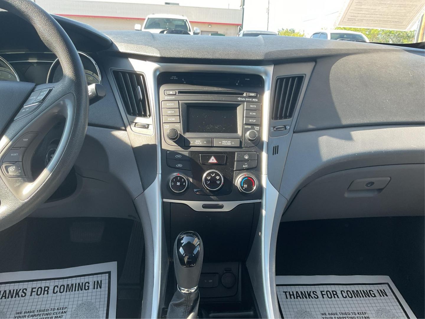 2014 Hyundai Sonata GLS (5NPEB4AC4EH) with an 2.4L I-4 gasoline direct injection engine, located at 4508 South Dixie Dr, Moraine, OH, 45439, (937) 908-9800, 39.689976, -84.218452 - 2014 Hyundai Sonata GLS - Photo#12