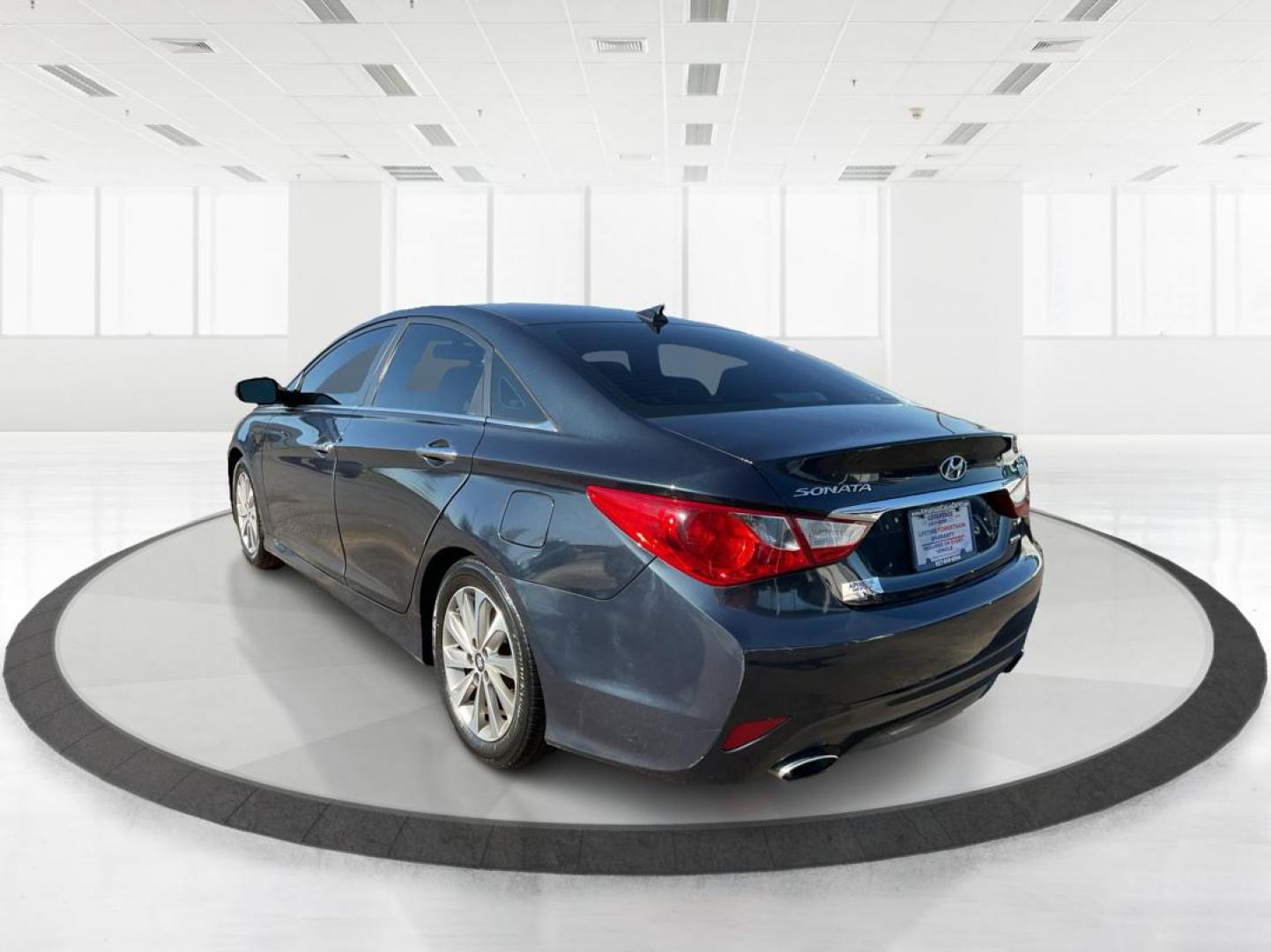 2014 Hyundai Sonata Limited 2.0T (5NPEC4AB6EH) with an 2L I-4 gasoline direct injection engine, located at 8750 N County Rd 25A, Piqua, OH, 45356, (937) 908-9800, 40.164391, -84.232513 - 2014 Hyundai Sonata Limited 2.0T - Photo#4
