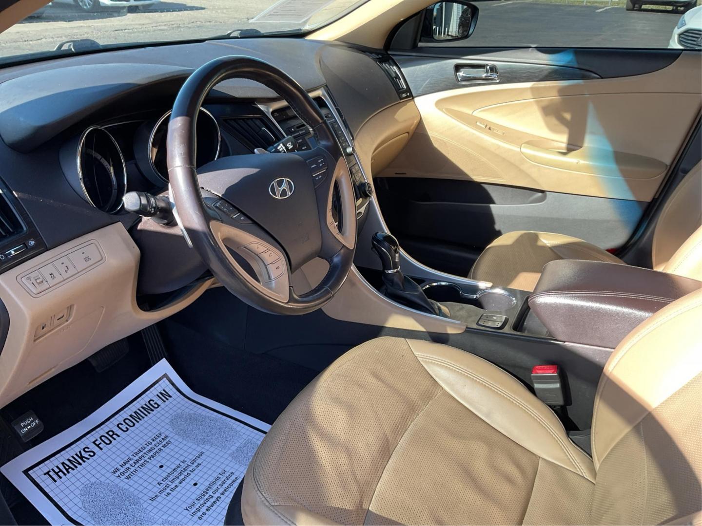 2014 Hyundai Sonata Limited 2.0T (5NPEC4AB6EH) with an 2L I-4 gasoline direct injection engine, located at 8750 N County Rd 25A, Piqua, OH, 45356, (937) 908-9800, 40.164391, -84.232513 - 2014 Hyundai Sonata Limited 2.0T - Photo#8