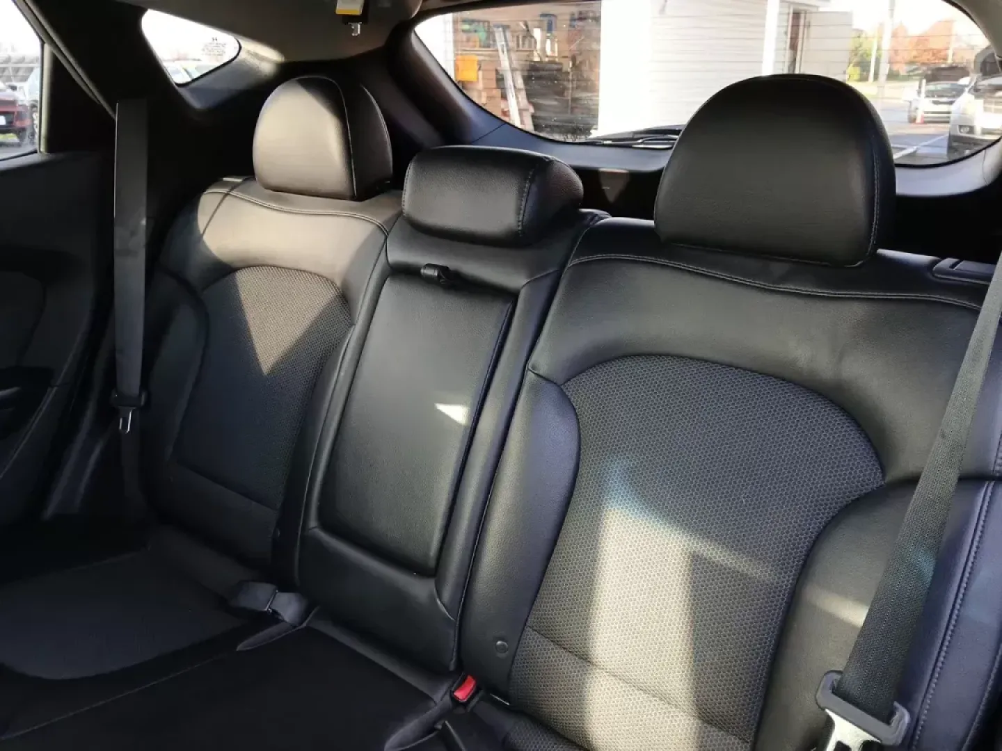 2014 Hyundai Tucson GLS AWD (KM8JUCAG3EU) with an 2.4L L4 DOHC 16V engine, 6-Speed Automatic transmission, located at 1184 Kauffman Ave, Fairborn, OH, 45324, (937) 908-9800, 39.807072, -84.030914 - **Explore the Great Outdoors with the 2014 Hyundai Tucson GLS AWD! Perfect for Weekend Adventures!**<br /> <br /> If you're ready to embrace life's adventures, the 2014 Hyundai Tucson GLS AWD is the SUV you need. Whether you're planning a weekend camping trip, daily commutes around Fairborn, or shut - Photo#9