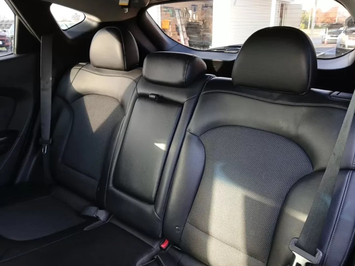 2014 Hyundai Tucson GLS AWD (KM8JUCAG3EU) with an 2.4L L4 DOHC 16V engine, 6-Speed Automatic transmission, located at 1184 Kauffman Ave, Fairborn, OH, 45324, (937) 908-9800, 39.807072, -84.030914 - **Explore the Great Outdoors with the 2014 Hyundai Tucson GLS AWD! Perfect for Weekend Adventures!**<br /> <br /> If you're ready to embrace life's adventures, the 2014 Hyundai Tucson GLS AWD is the SUV you need. Whether you're planning a weekend camping trip, daily commutes around Fairborn, or shut - Photo#10