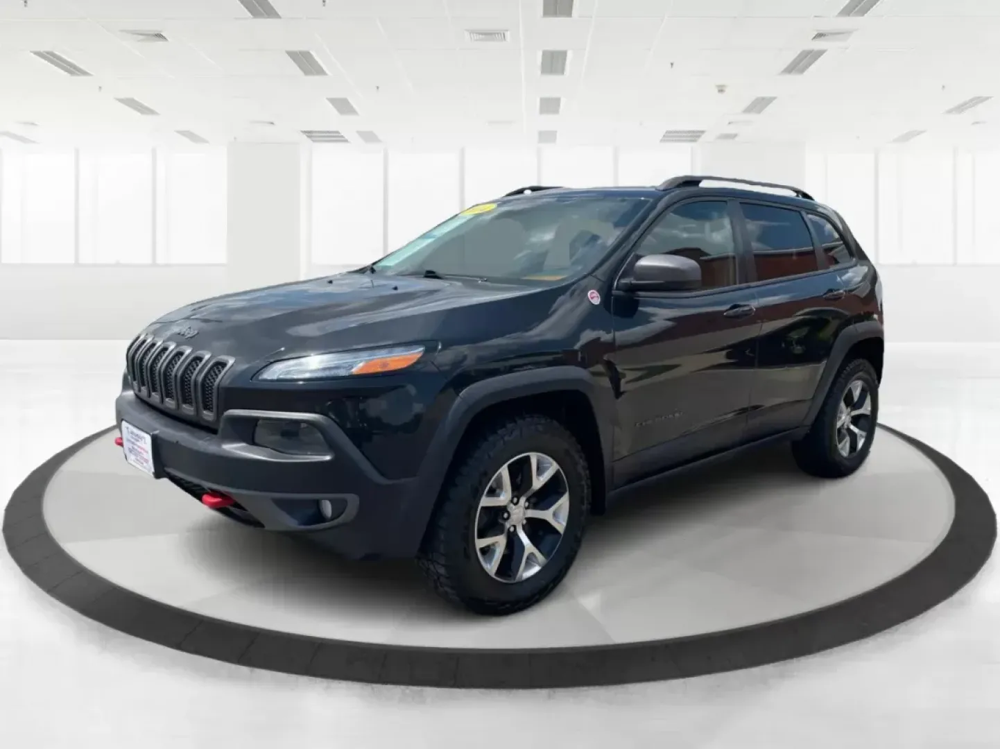 2014 Jeep Cherokee Trailhawk (1C4PJMBS6EW) with an Other engine, located at 1184 Kauffman Ave, Fairborn, OH, 45324, (937) 908-9800, 39.807072, -84.030914 - **Adventure Awaits with the 2014 Jeep Cherokee Trailhawk! Perfect for Weekend Getaways and Daily Commutes!**<br /> <br /> Are you ready to elevate your driving experience? The 2014 Jeep Cherokee Trailhawk is the quintessential vehicle for those who crave adventure, whether it's a road trip to the sc - Photo#7