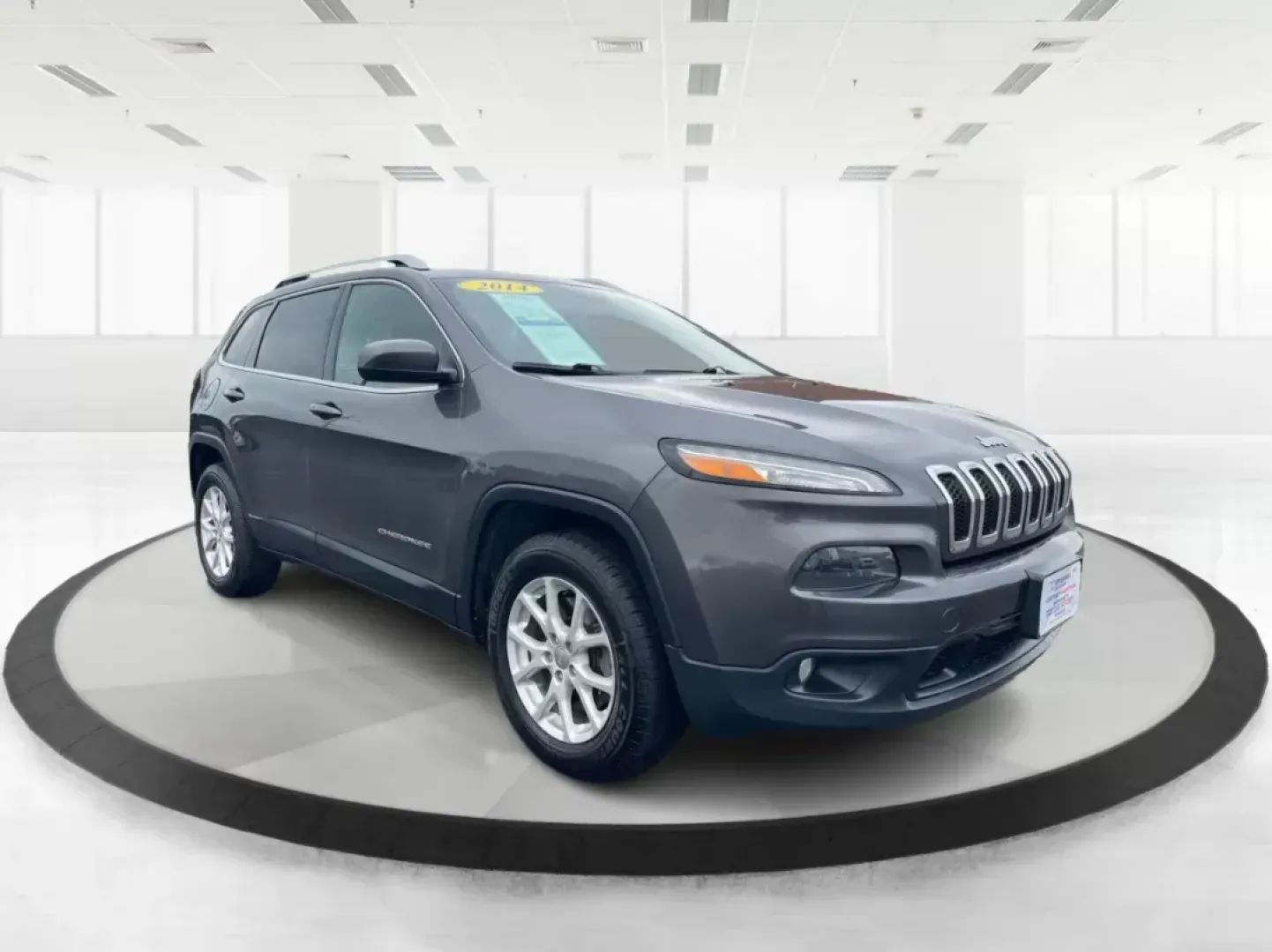 2014 Jeep Cherokee Latitude (1C4PJMCS3EW) with an Other engine, located at 1230 East Main St, Xenia, OH, 45385, (937) 908-9800, 39.688026, -83.910172 - **Unleash Your Adventurous Spirit with the 2014 Jeep Cherokee Latitude!**<br /> <br /> If you're looking for a vehicle that can keep up with your active lifestyle while accommodating family and friends, look no further than this stunning 2014 Jeep Cherokee Latitude. With its rugged capability and ve - Photo#0