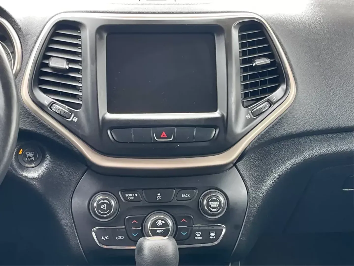 2014 Jeep Cherokee Latitude (1C4PJMCS3EW) with an Other engine, located at 1230 East Main St, Xenia, OH, 45385, (937) 908-9800, 39.688026, -83.910172 - **Unleash Your Adventurous Spirit with the 2014 Jeep Cherokee Latitude!**<br /> <br /> If you're looking for a vehicle that can keep up with your active lifestyle while accommodating family and friends, look no further than this stunning 2014 Jeep Cherokee Latitude. With its rugged capability and ve - Photo#11