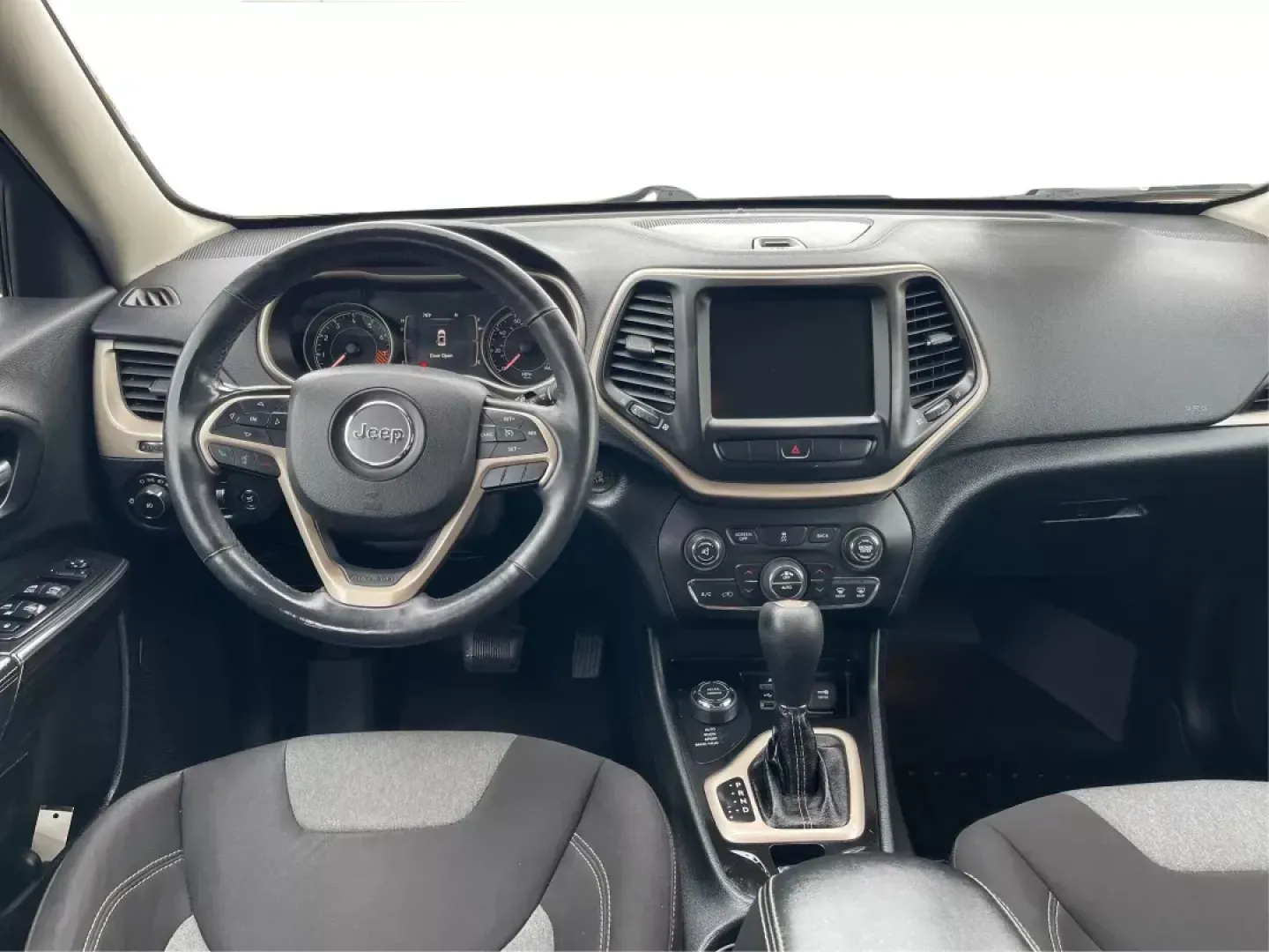 2014 Jeep Cherokee Latitude (1C4PJMCS3EW) with an Other engine, located at 1230 East Main St, Xenia, OH, 45385, (937) 908-9800, 39.688026, -83.910172 - **Unleash Your Adventurous Spirit with the 2014 Jeep Cherokee Latitude!**<br /> <br /> If you're looking for a vehicle that can keep up with your active lifestyle while accommodating family and friends, look no further than this stunning 2014 Jeep Cherokee Latitude. With its rugged capability and ve - Photo#19