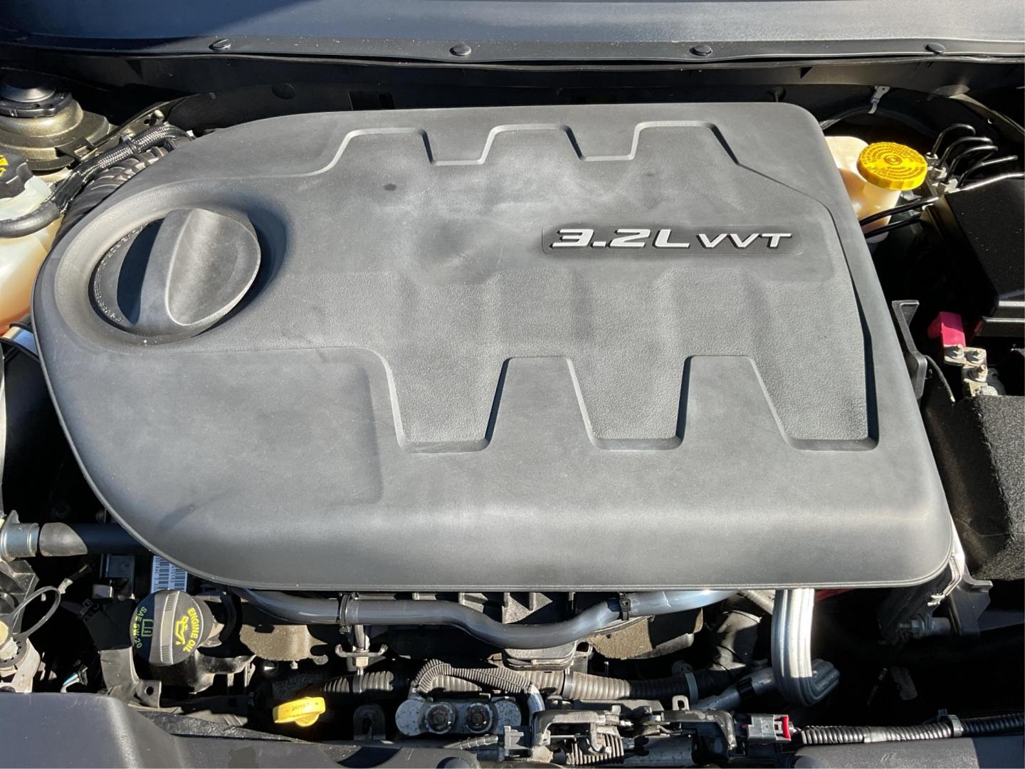 2014 Jeep Cherokee Latitude (1C4PJLCS8EW) with an MultiAir2 Tigershark 2.4L I-4 variable valve contr engine, located at 8750 N County Rd 25A, Piqua, OH, 45356, (937) 908-9800, 40.164391, -84.232513 - 2014 Jeep Cherokee Latitude - Photo#10