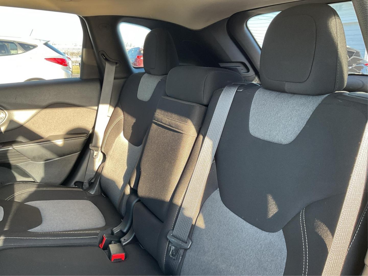 2014 Jeep Cherokee Sport (1C4PJLAB6EW) with an MultiAir2 Tigershark 2.4L I-4 variable valve contr engine, located at 880 E. National Road, Vandalia, OH, 45377, (937) 908-9800, 39.891918, -84.183594 - 2014 Jeep Cherokee Sport - Photo#9