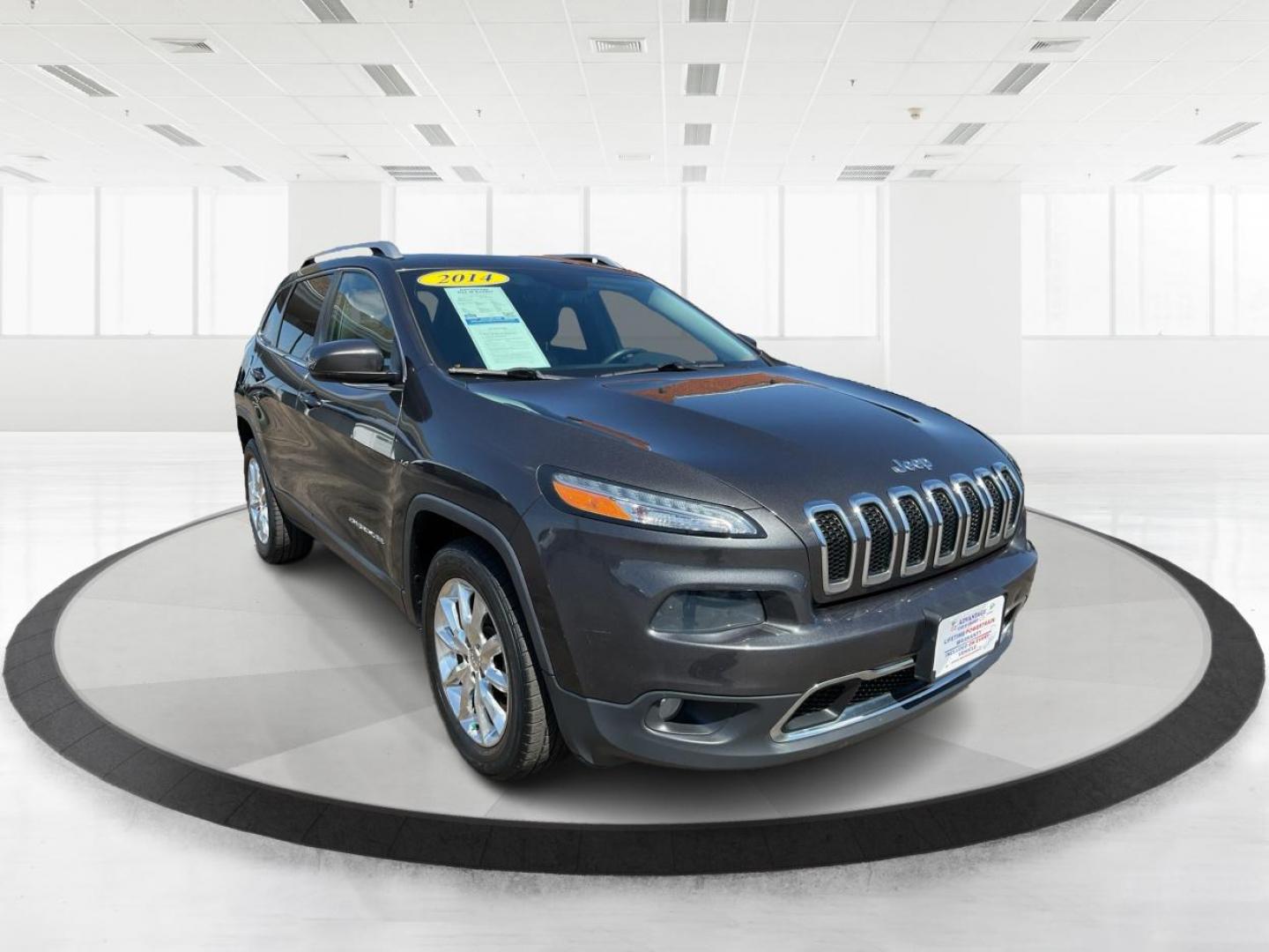 2014 Jeep Cherokee Limited 4WD (1C4PJMDBXEW) with an 2.4L L4 DOHC 16V engine, 9-Speed Automatic transmission, located at 880 E. National Road, Vandalia, OH, 45377, (937) 908-9800, 39.891918, -84.183594 - 2014 Jeep Cherokee Limited 4WD - Photo#0