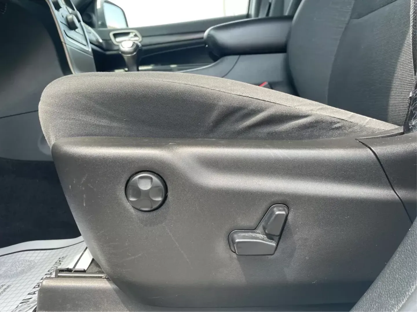 2014 Jeep Grand Cherokee Laredo (1C4RJFAGXEC) with an 3.6L V-6 DOHC engine, located at 1184 Kauffman Ave, Fairborn, OH, 45324, (937) 908-9800, 39.807072, -84.030914 - **Explore the Great Outdoors with the 2014 Jeep Grand Cherokee Laredo Perfect for Adventurous Souls!**<br /> <br /> Are you ready to elevate your travel experience? The 2014 Jeep Grand Cherokee Laredo is not just a vehicle; it's your ticket to adventure. Ideal for families seeking weekend getaways, - Photo#17