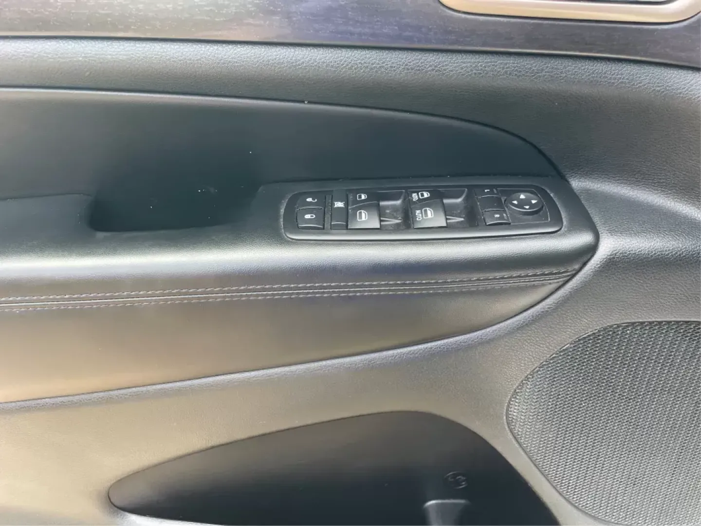 2014 Jeep Grand Cherokee Laredo (1C4RJFAGXEC) with an 3.6L V-6 DOHC engine, located at 1184 Kauffman Ave, Fairborn, OH, 45324, (937) 908-9800, 39.807072, -84.030914 - **Explore the Great Outdoors with the 2014 Jeep Grand Cherokee Laredo Perfect for Adventurous Souls!**<br /> <br /> Are you ready to elevate your travel experience? The 2014 Jeep Grand Cherokee Laredo is not just a vehicle; it's your ticket to adventure. Ideal for families seeking weekend getaways, - Photo#18